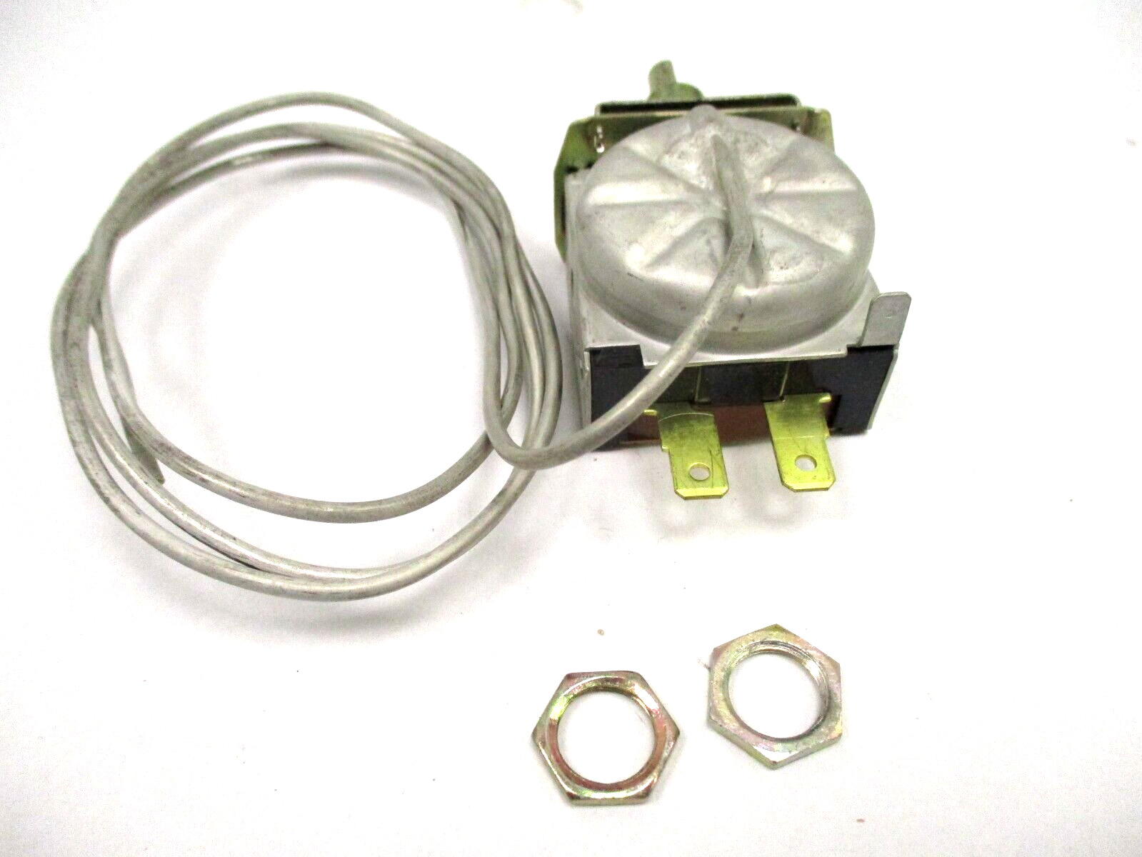 109268C2 fits CASE THERMOSTATIC SWITCH