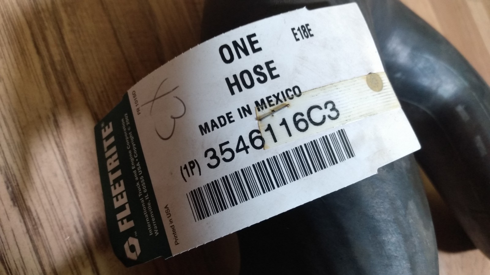 Fleetrite coolant Hose 3546116C3 ( ref: ACDelco 22470M, Dayco 72327, Dayco 72328