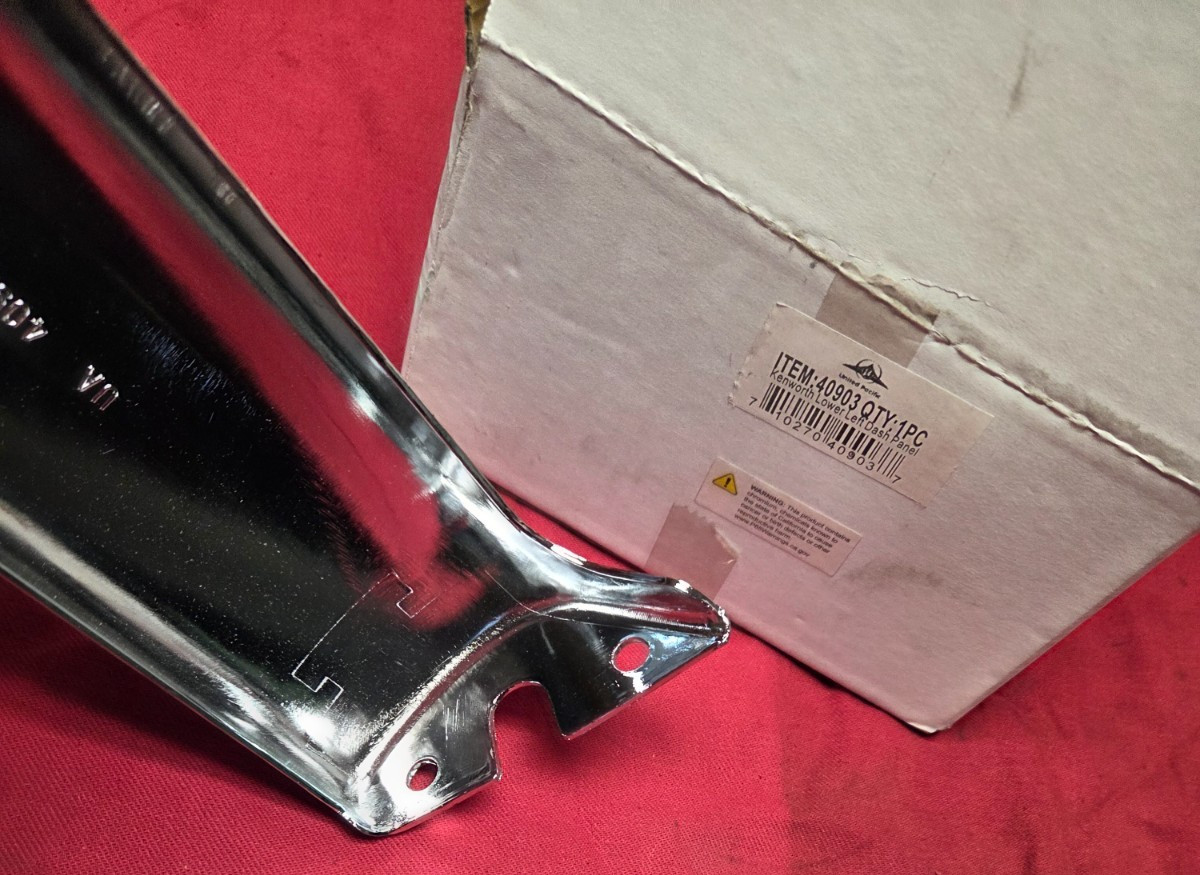 United Pacific 40903 Chrome Plastic KENWORTH LOWER LH DASH PANEL, NEW OLD STOCK