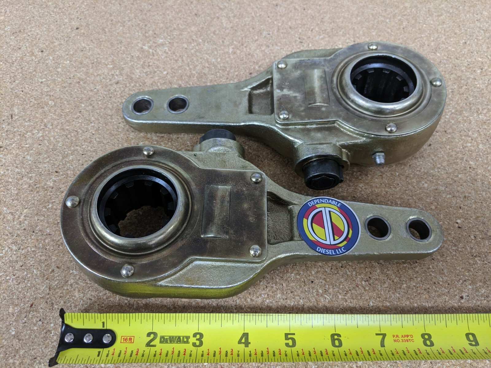 Manual Slack Adjusters. Qty. 2 PDC # 47011 Ref. # Midland KN47011, Bendix 278321