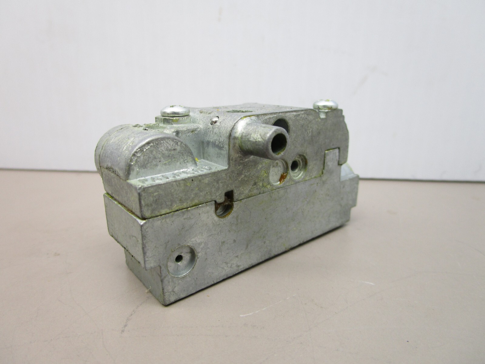Sprague Pneumatic windshield Wiper Motor Air Control Valve Switcher Section