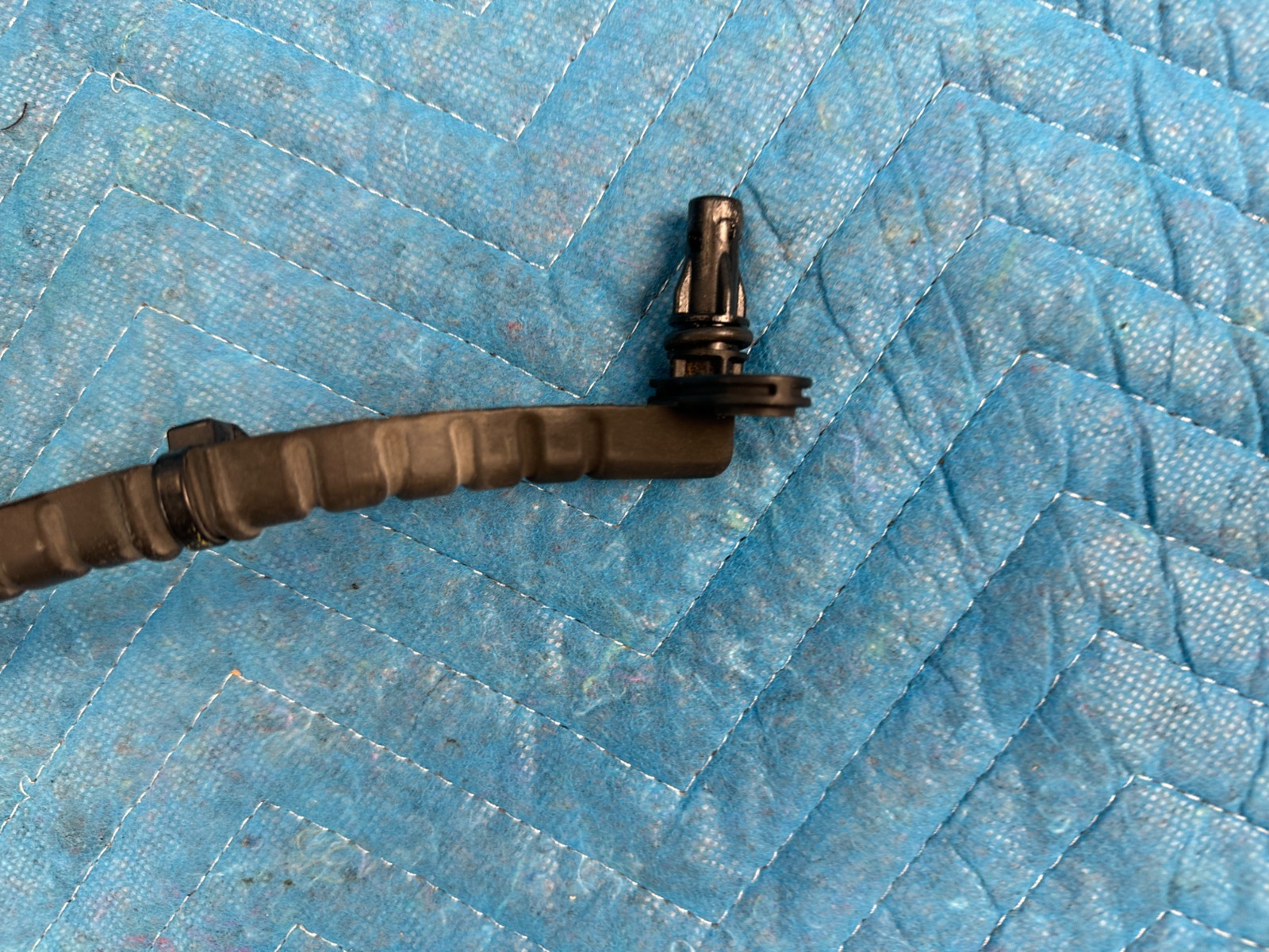 OEM Eaton 10001792 Speed Sensor for Cummins Endurant Transmission