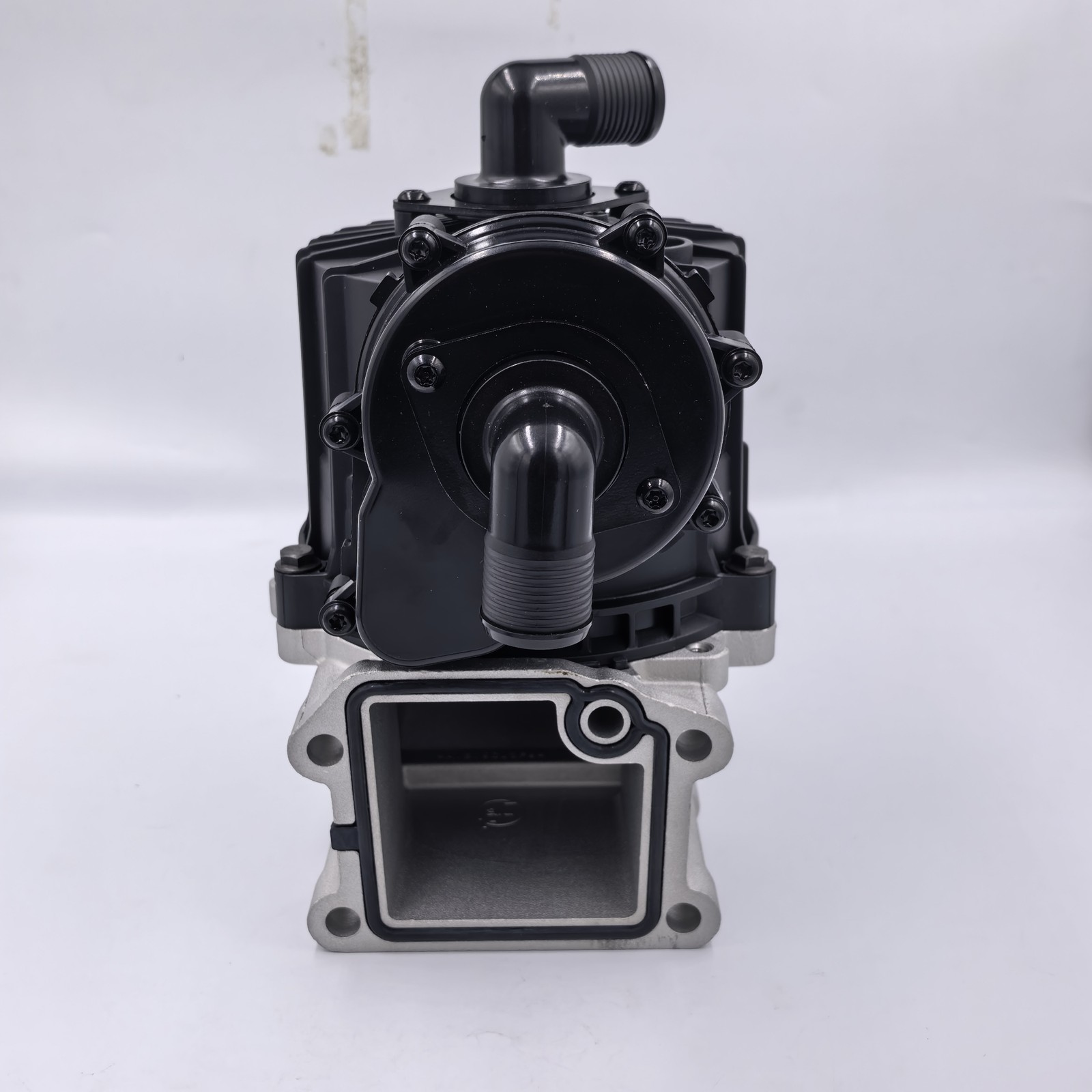 21122539 Oil Separator for Volvo Mack D13 MP8 engine 2008-2014 #21475228