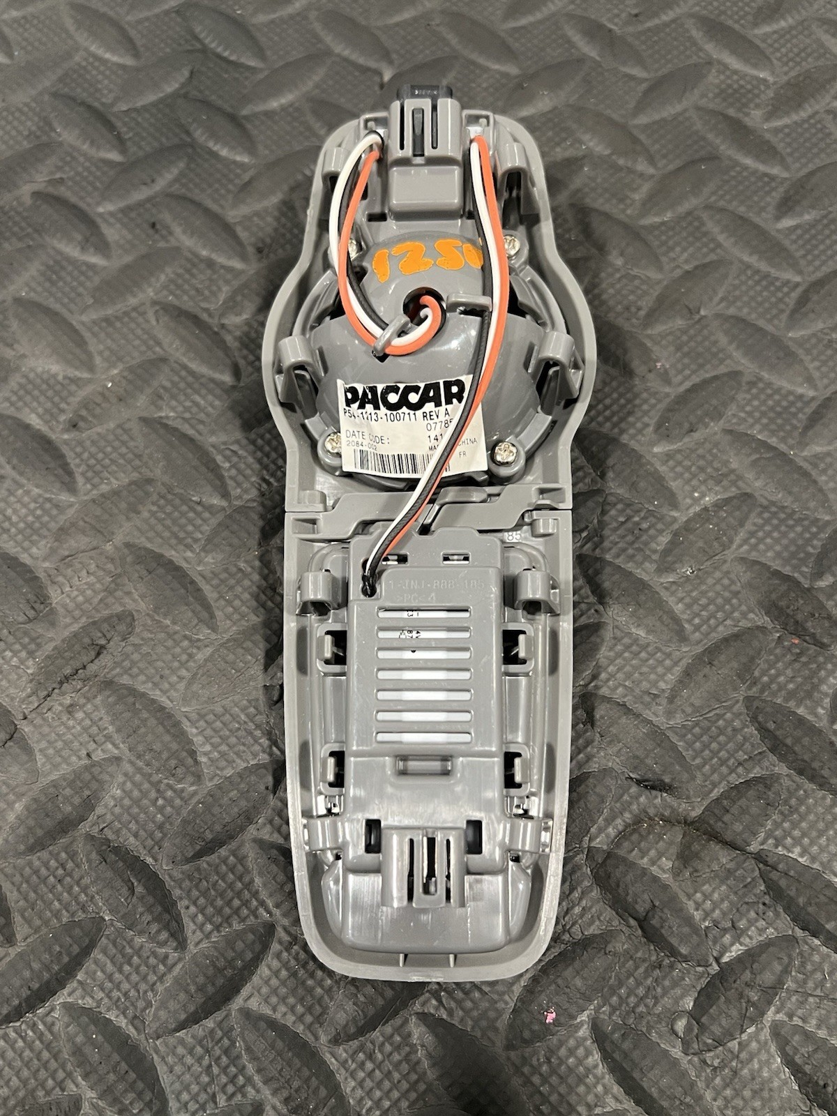 PACCAR PB Overdoor Modular Spot Light Lamp P/N: P54-1213-100711 (TAG# 15179)