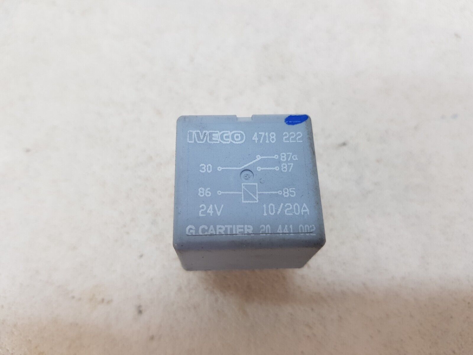 IVECO EUROCARGO 180E25 02-15 GREY 5 PIN SQUARE RELAY 24V 10/20A 4718222 20441002