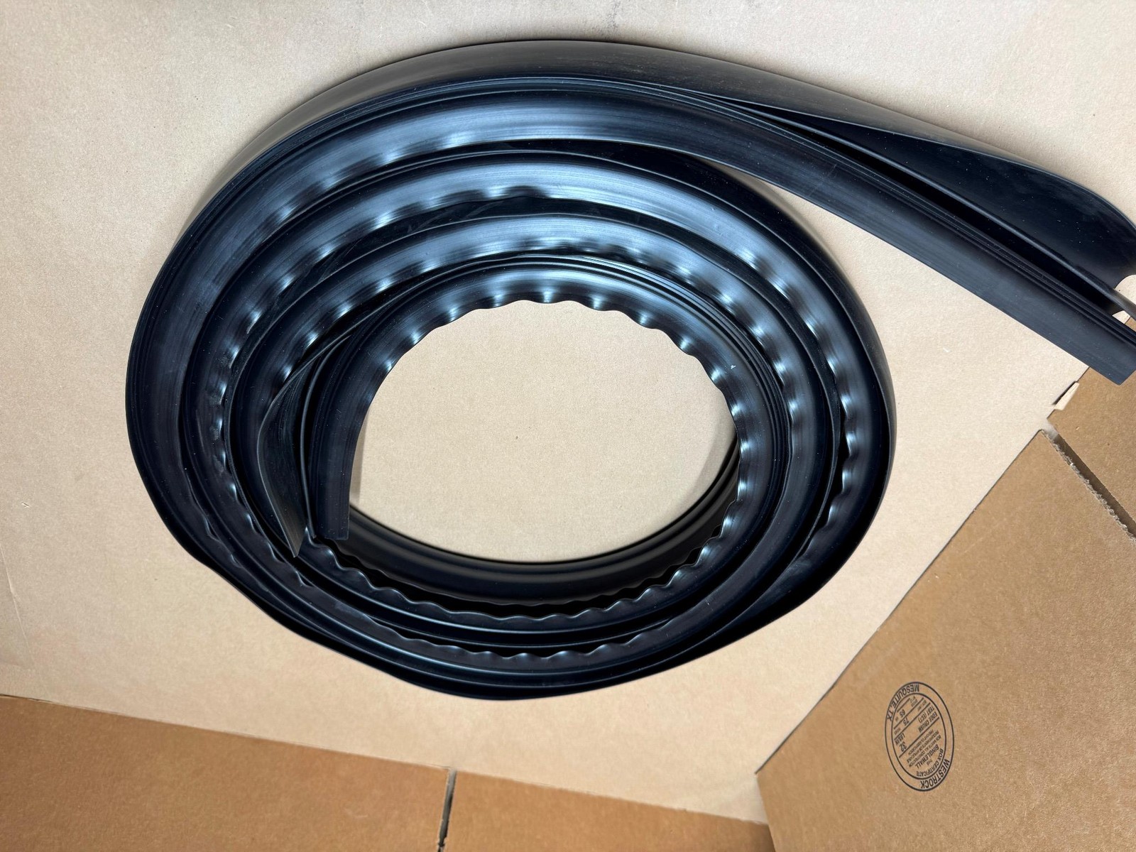 OEM Genuine Utility Reefer Trailer 168″ Black 3000R Semi Dual Door Gasket Seal