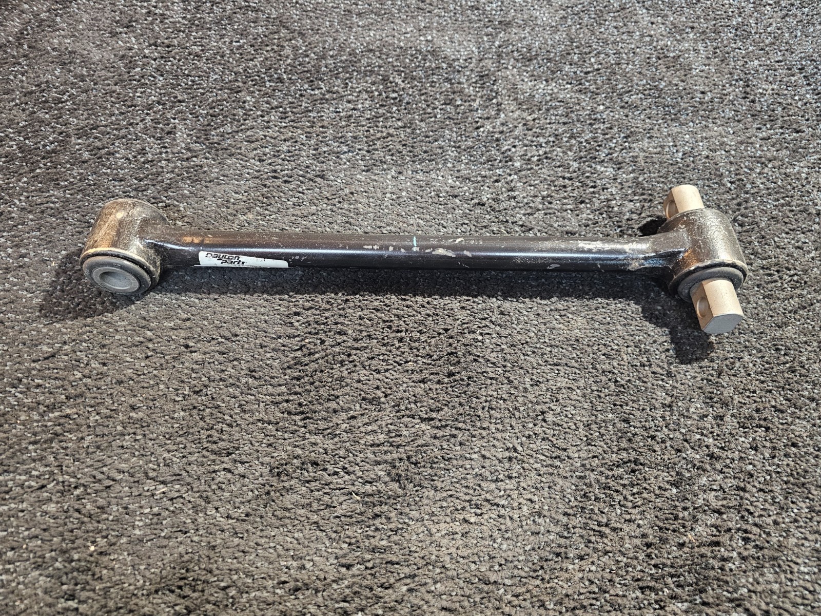 HENDRICKSON 067274-510 Suspension Axle Torque Rod – 20 1/16 Inch, Black