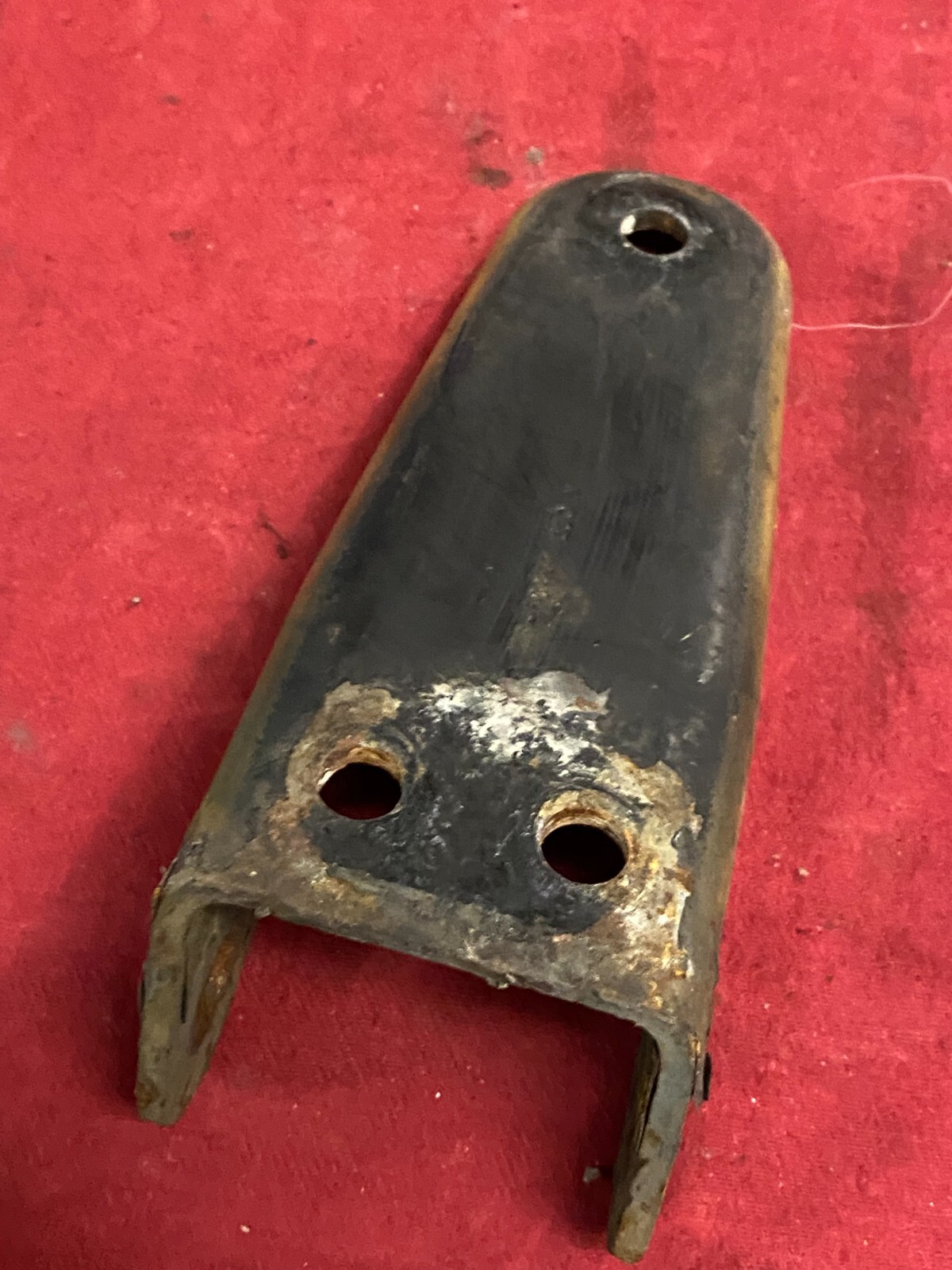 FREIGHTLINER CASCADIA: 18-65454 000 rear cab shock mount bracket upper YELLOW