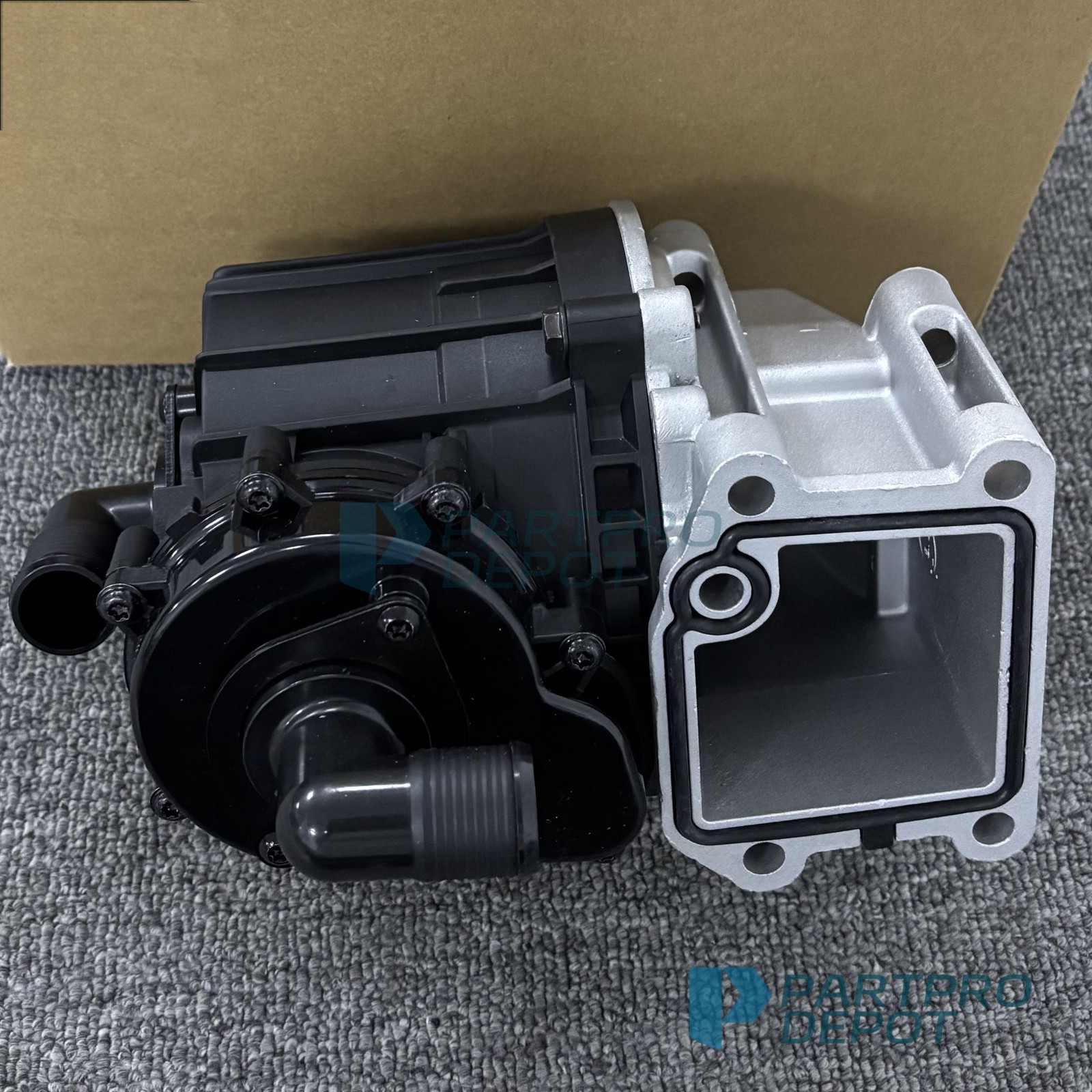 New Oil Crankcase Ventilation Separator Fit For 21122541 20499419 Volvo D13 MP8
