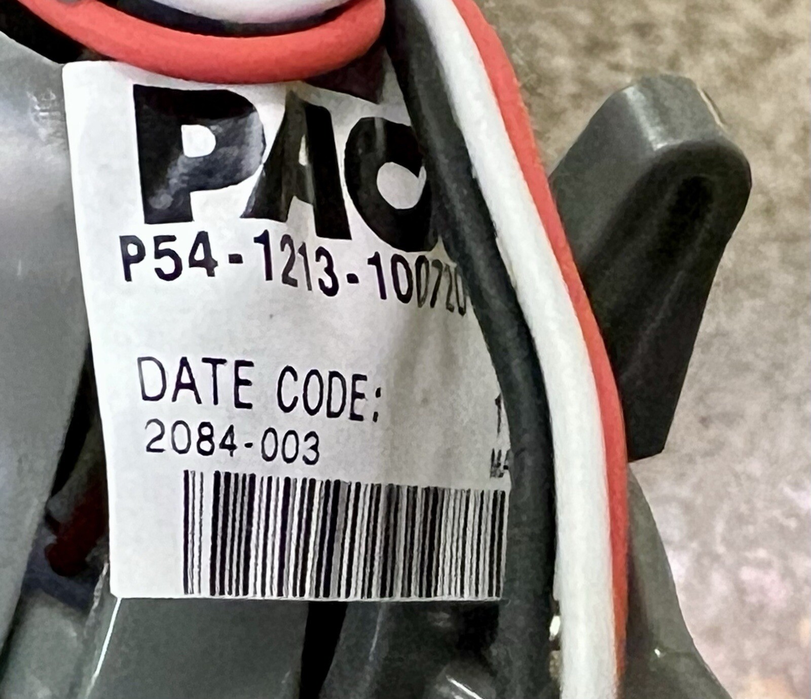 NEW!! Paccar Peterbilt Interior Light P54-1213-100720 (13417) * In Stock