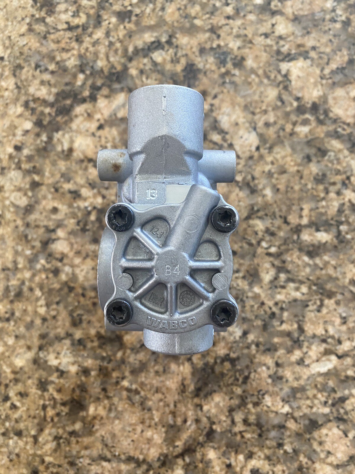 WABCO 4721950520 – ABS Solenoid Modulator Valve