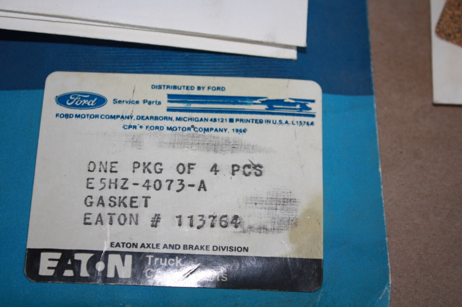 EATON 113764 Dana Spicer Rear Axle Shift Motor Cover Cork Gasket PACKAGE OF 4