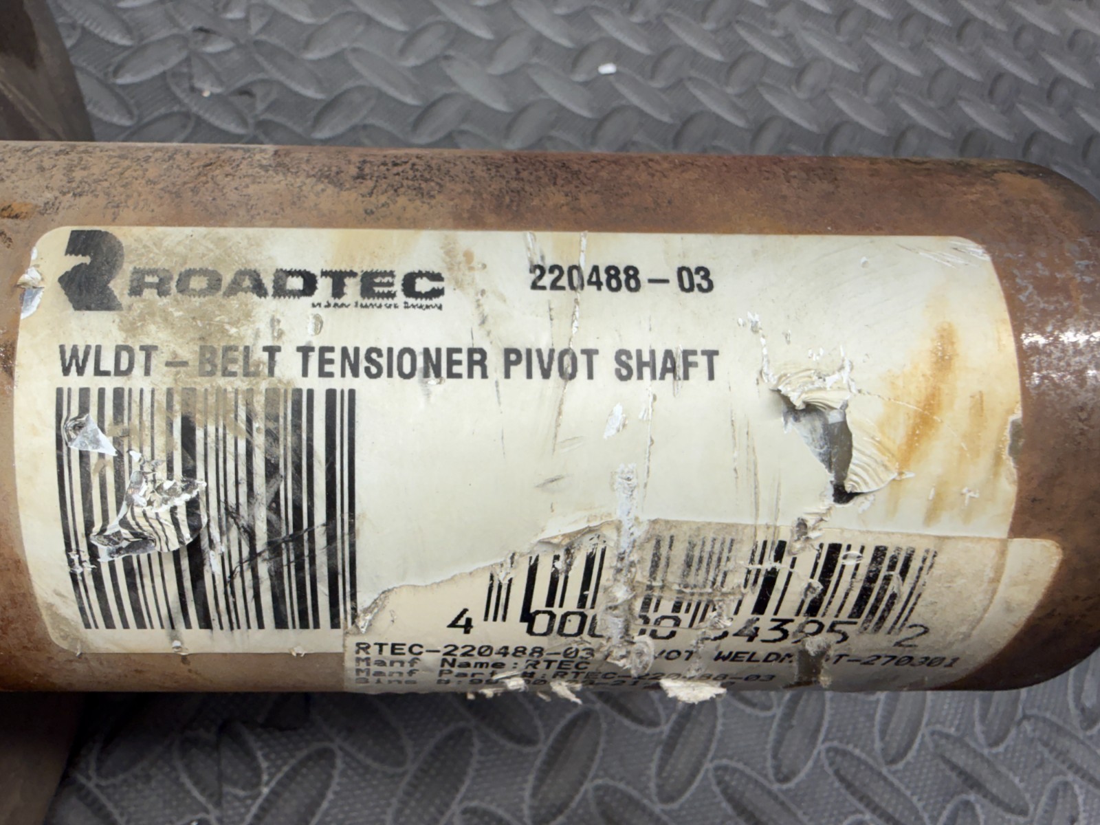 Roadtec 220488-03 Weldment Belt Tensioner Pivot Shaft