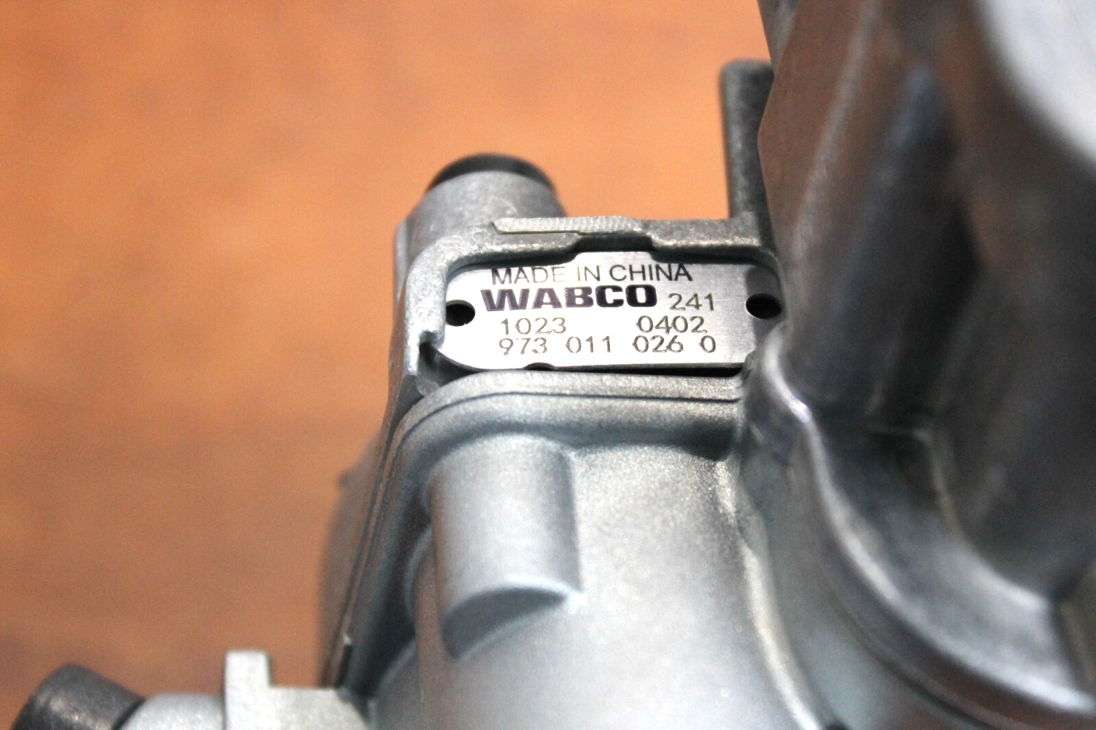 Meritor Wabco 4725002210 Axle Brake Relay Valve Assembly