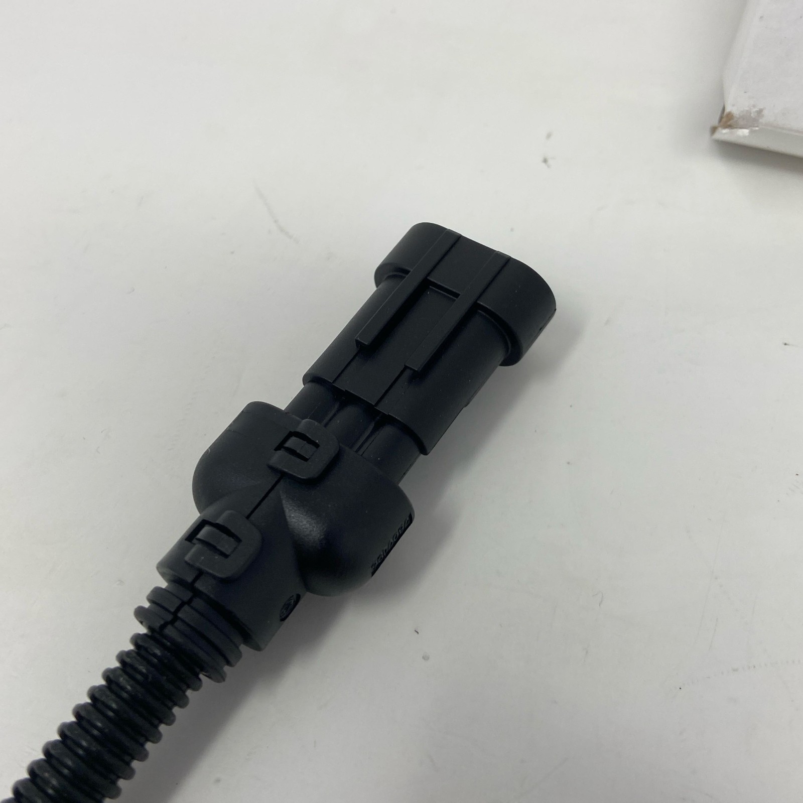 Cummins Genuine Speed Sensor Kit 5550064 for 6.7L ISB/QSB Engines – Black