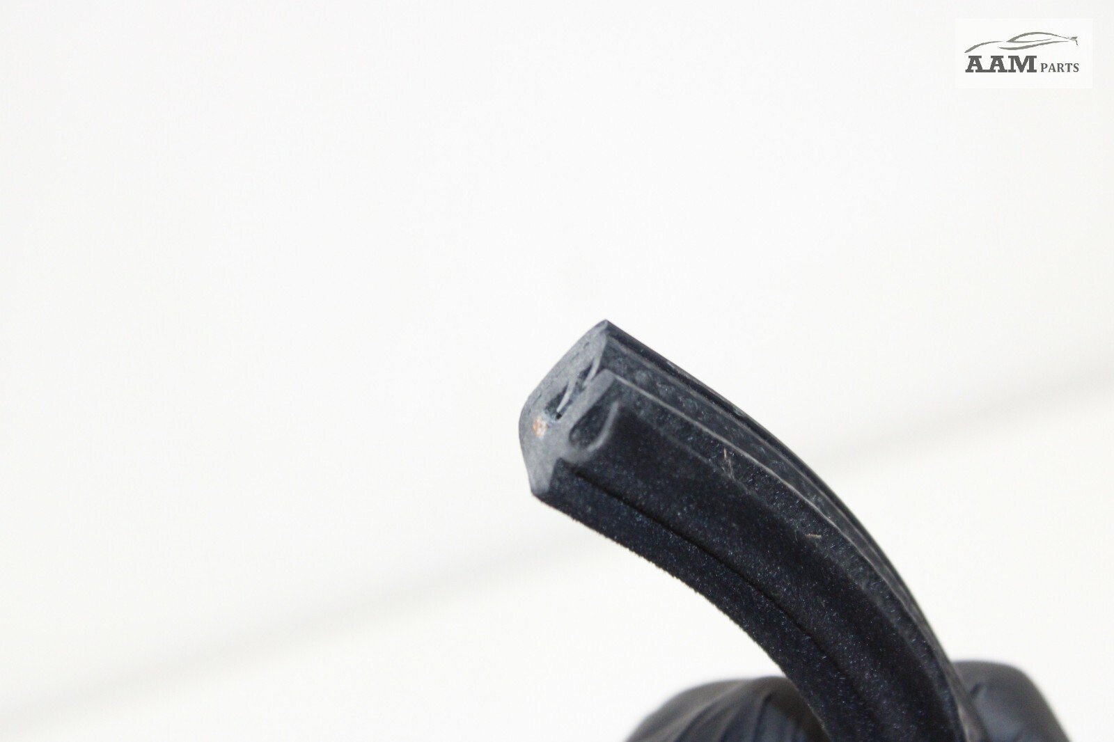 19-23 VOLVO VNL 760 FRONT RIGHT PASSENGER SIDE WEATHERSTRIP SEAL RUBBER OEM