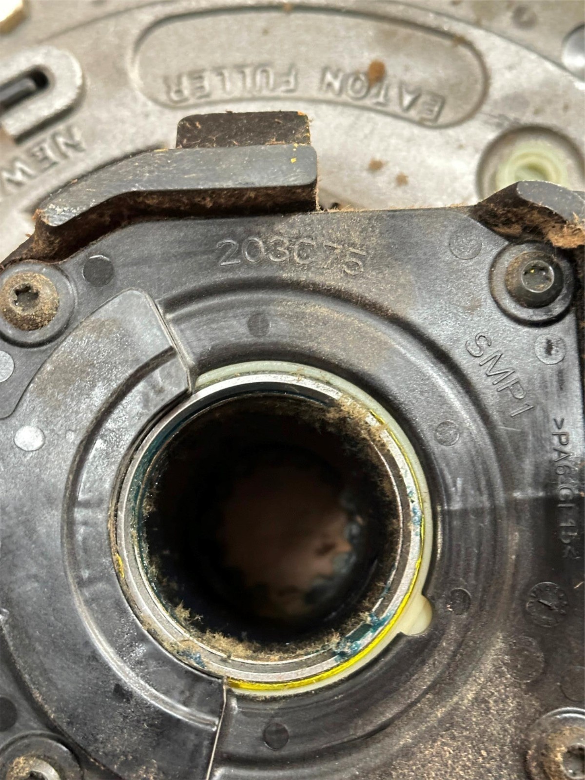 Genuine OEM Eaton 122002-35MO ECA Truck Clutch 15-1/2″ Ultrashift