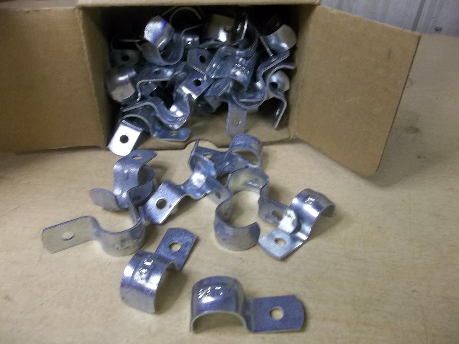 NEW Clamp Pipe Fitting 3/4″ T.W., Lot of 106 Pieces *FREE SHIPPING*