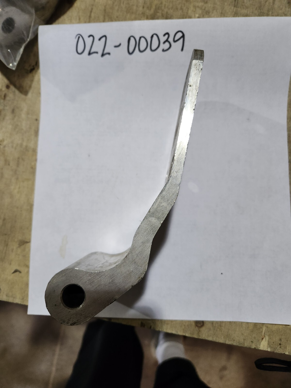 Fleet Engineers 022-00039 Gindy Style 3 Hole Aluminum Hinge