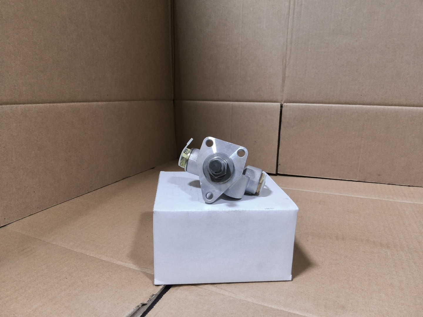 2601834C9 Genuine International Fleetrite Fuel Pump Assy Low Pressure