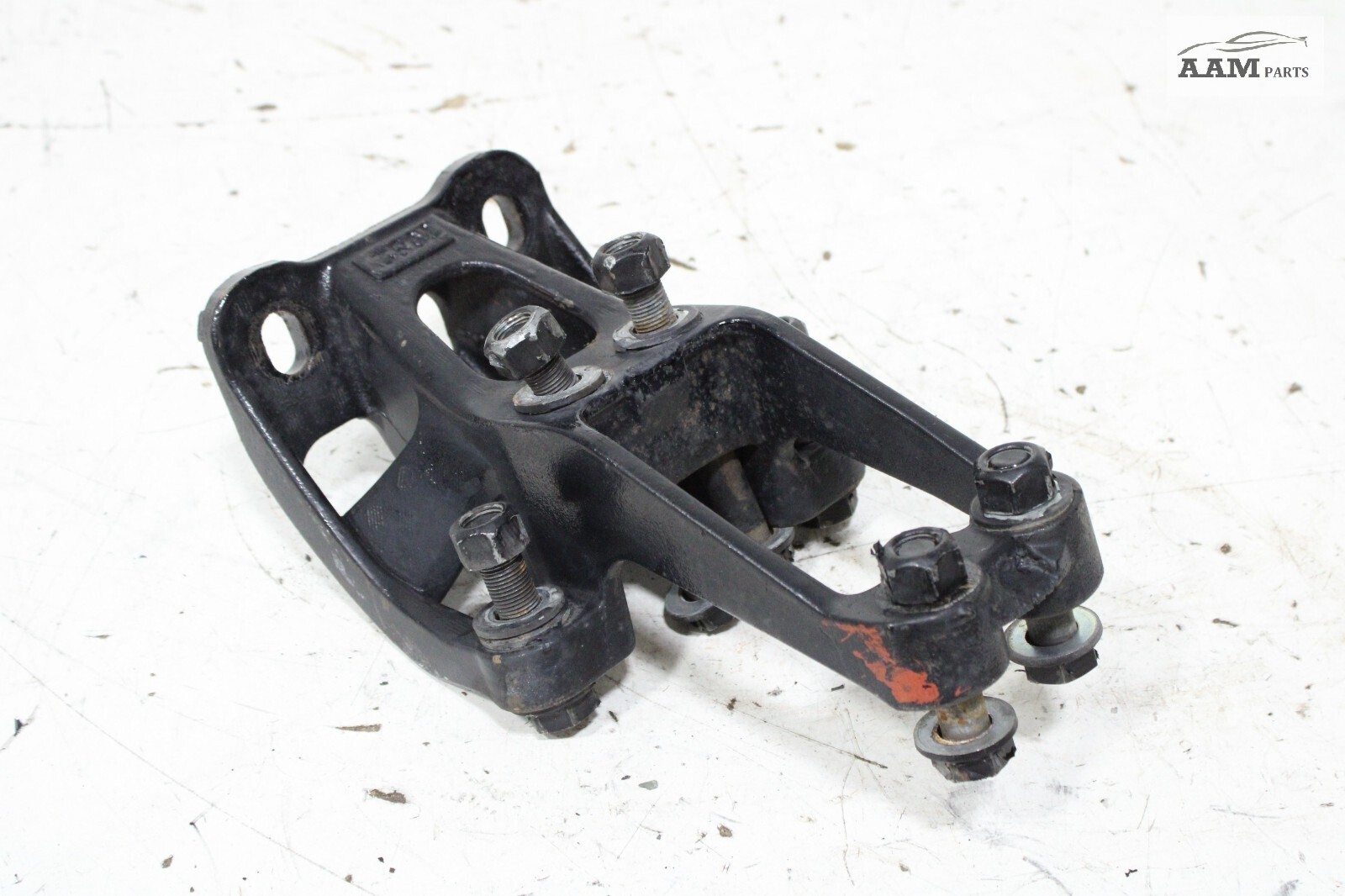 2018-24 FREIGHTLINER CASCADIA FRONT RIGHT CAB MOUNT BRACKET R18-67961-000 OEM