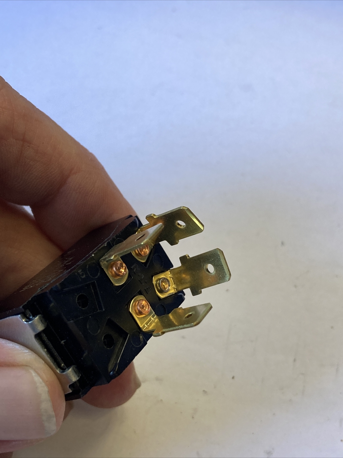 ~ NEW GENUINE OEM PACCAR KENWORTH UNIVERSAL TOGGLE SWITCH ~~ K301-362