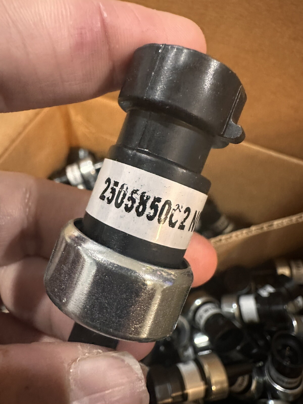 Genuine Navistar International Air Pressure Stop Light Switch 2505850C2