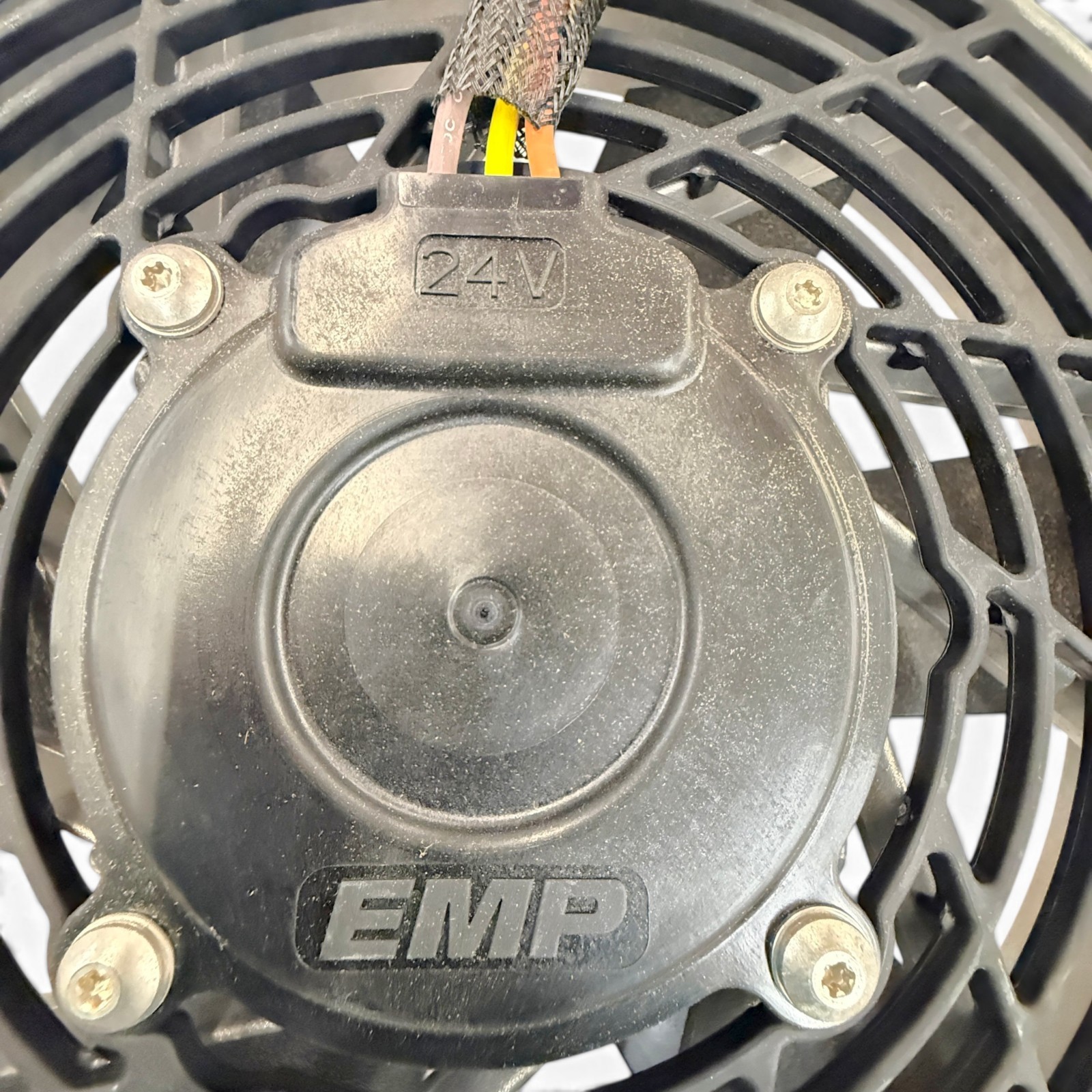 EMP 1050005093 11″ 24V Pusher Fan Guard F11-24V-PUSH-G 3 MCI Bus 6361894
