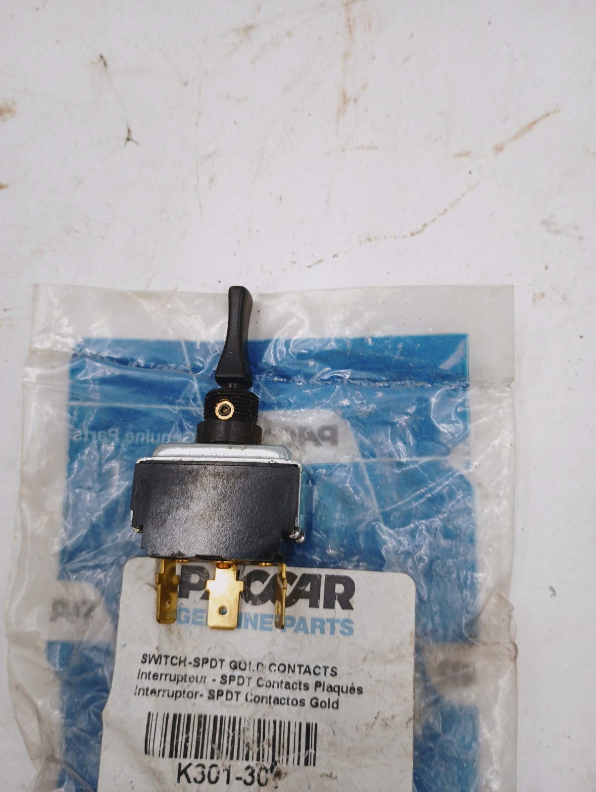 NEW GENUINE OEM PACCAR K301-301 KENWORTH SPDT GOLD CONTACTS TOGGLE SWITCH
