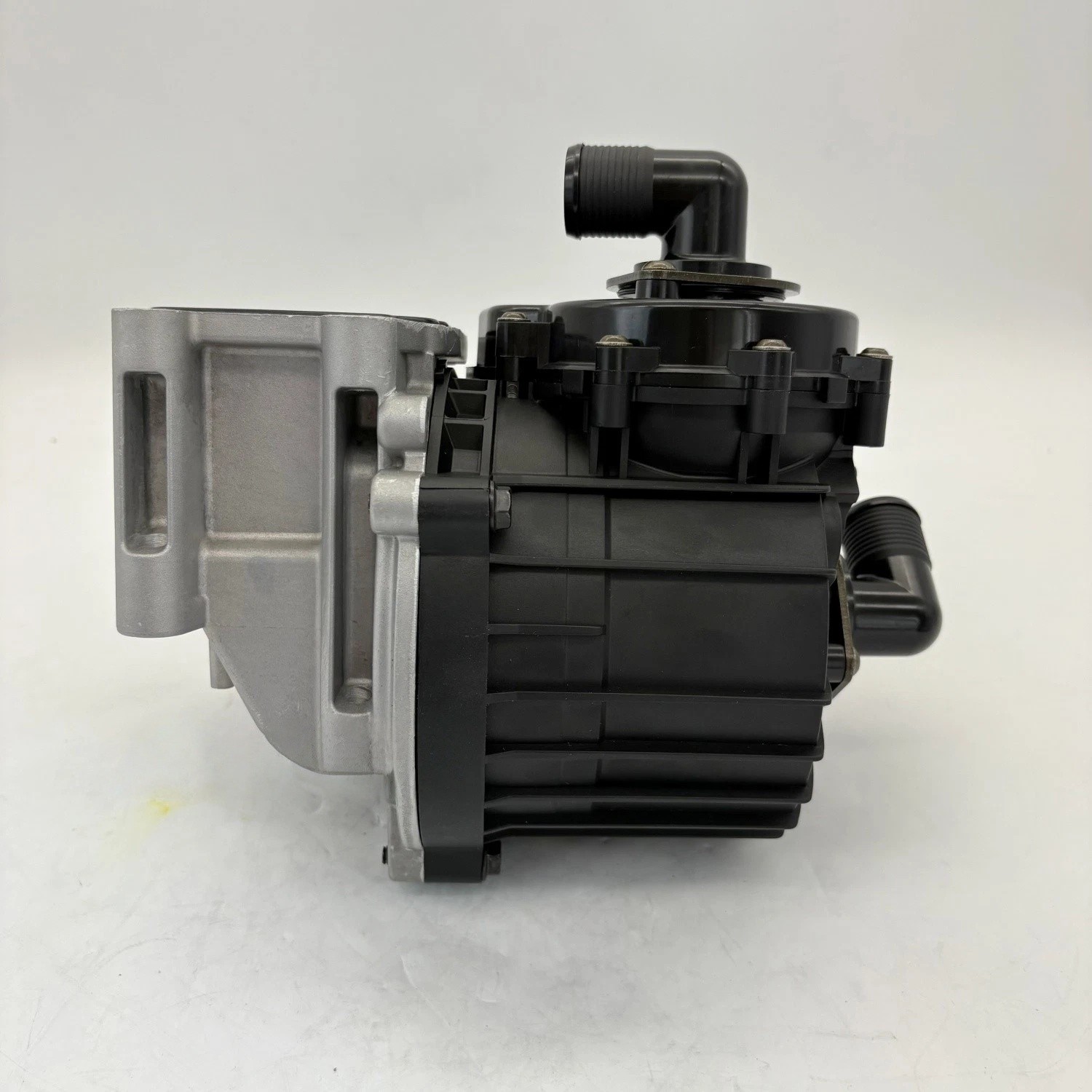 Oil Crankcase Ventilation Separator For Volvo D13 MP8 21122541 20499419 Truck