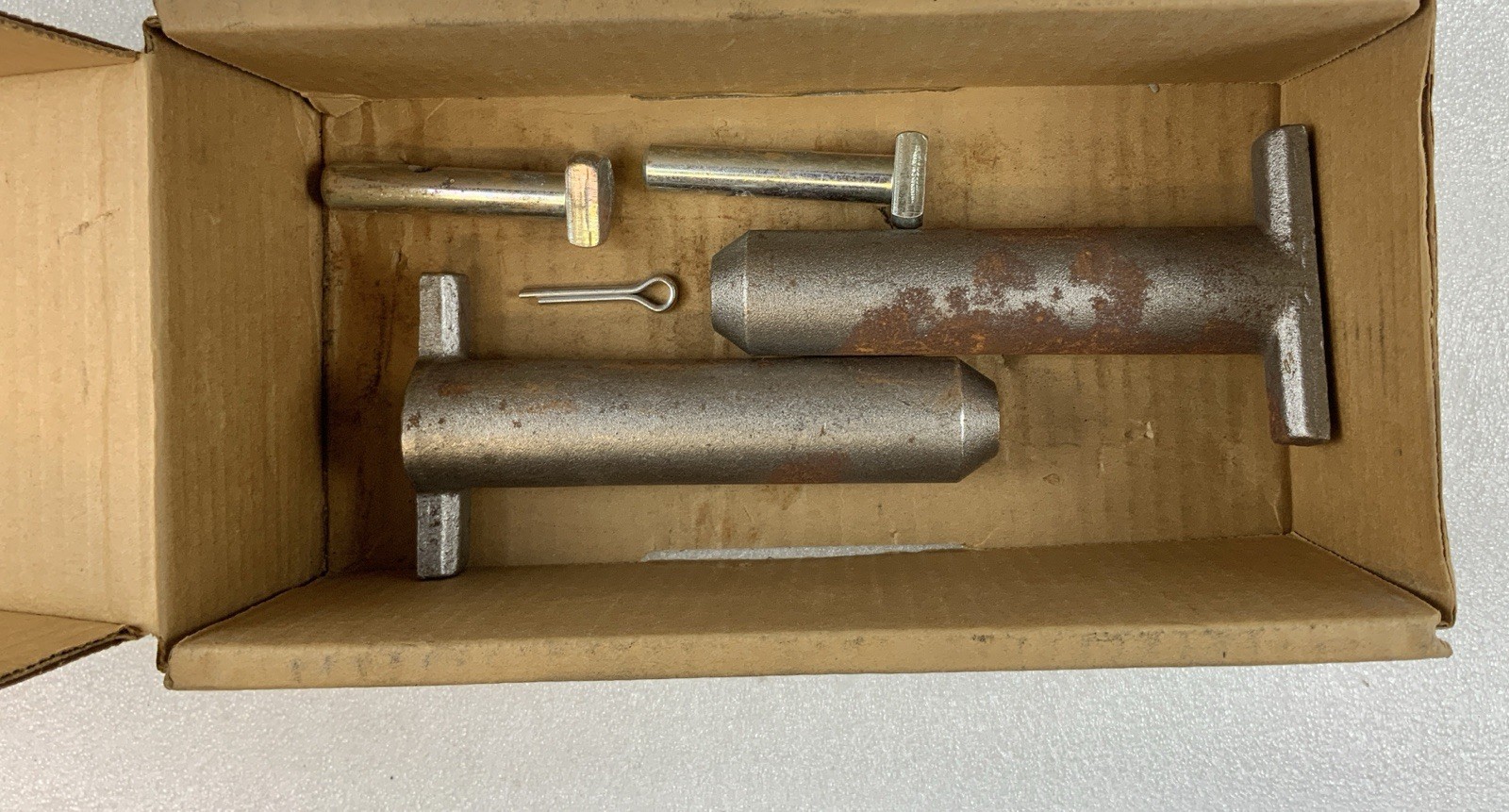 Fontaine KIT-PIN-LLB Bushing & Bracket Pin Kit-MISSING LINERS & ONE PIN – NOS