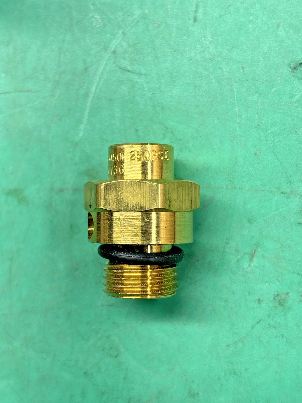 NEW IN BOX GENUINE BENDIX 800534 SAFETY VALVE 250PSI💥FREE SHIPPING💥