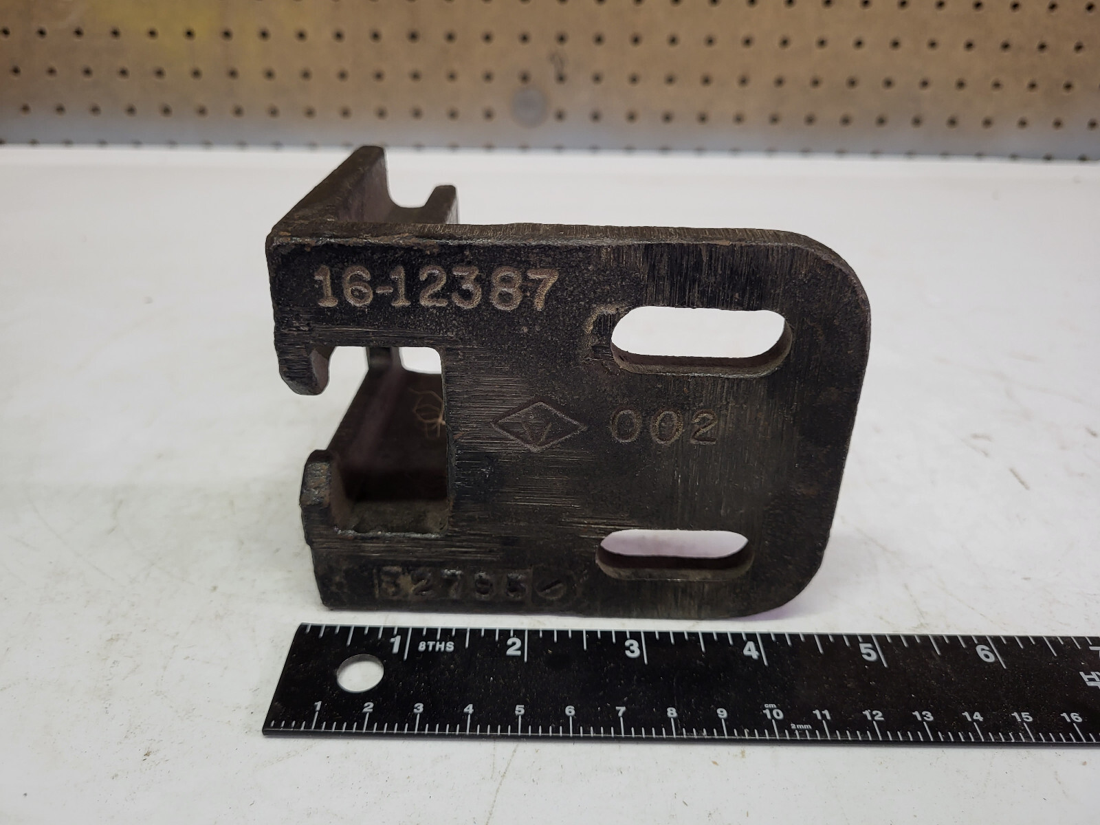 Axle Frame Mounted Stop Bracket Freightliner 16-12387-002 Ref.# 16-12387 002