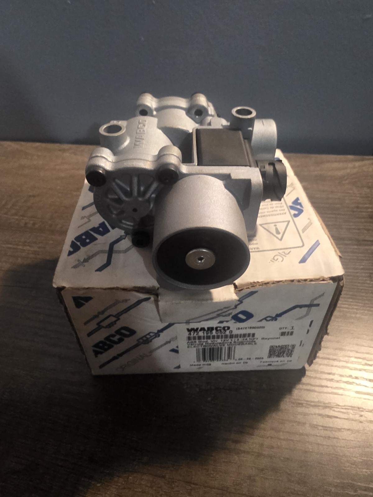 WABCO 4721950520 ABS Solenoid Modulator Relay Valve, 12V, 1/2″ NPTF for Trucks