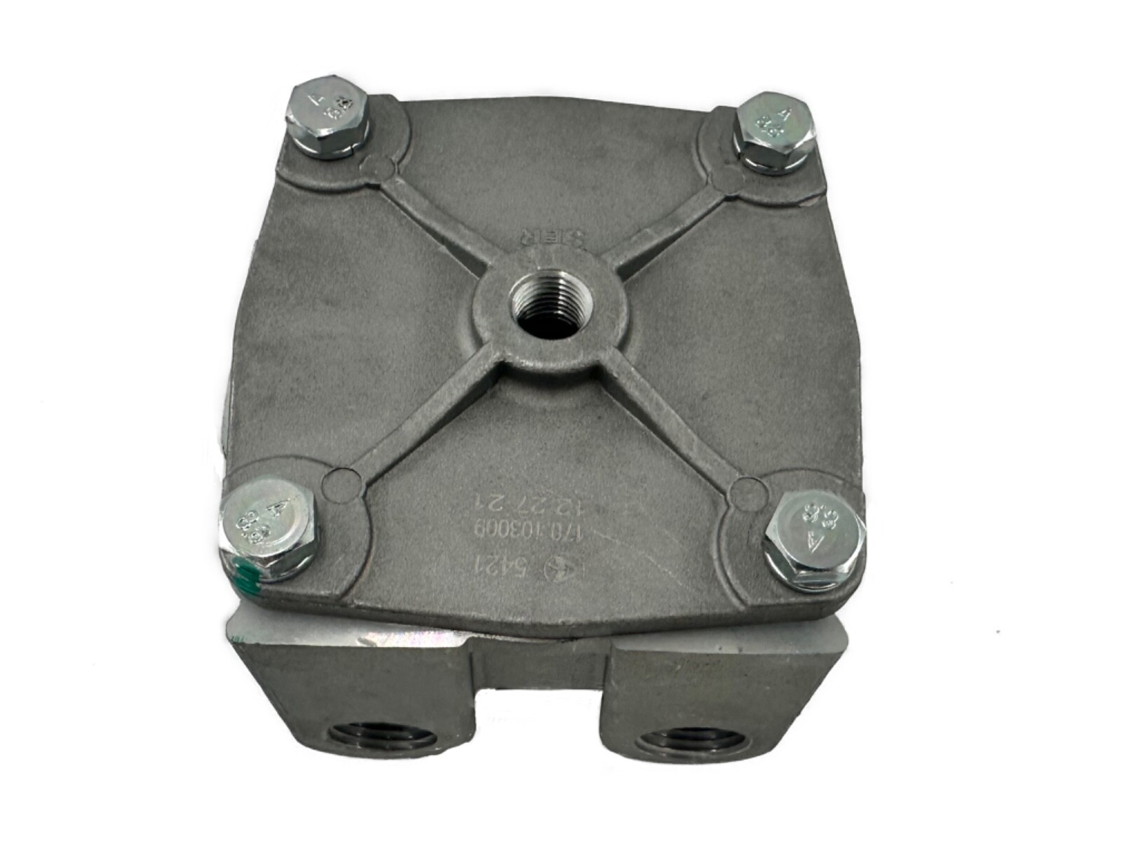 Automann 103009 R-12 Relay Valve with Horizontal Delivery Ports