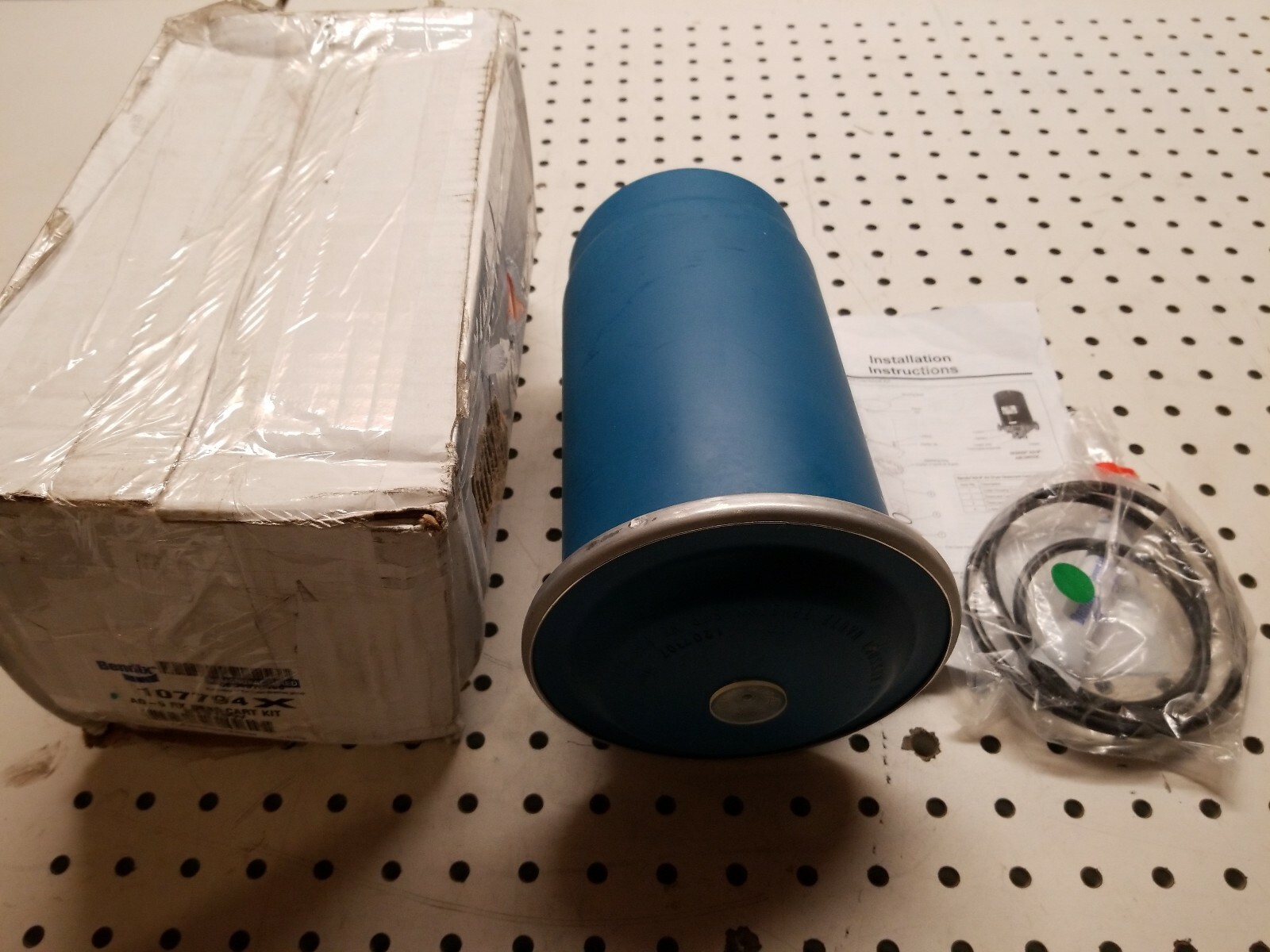 107794X BENDIX AD-9 AIR DRYER CARTRIDGE reman