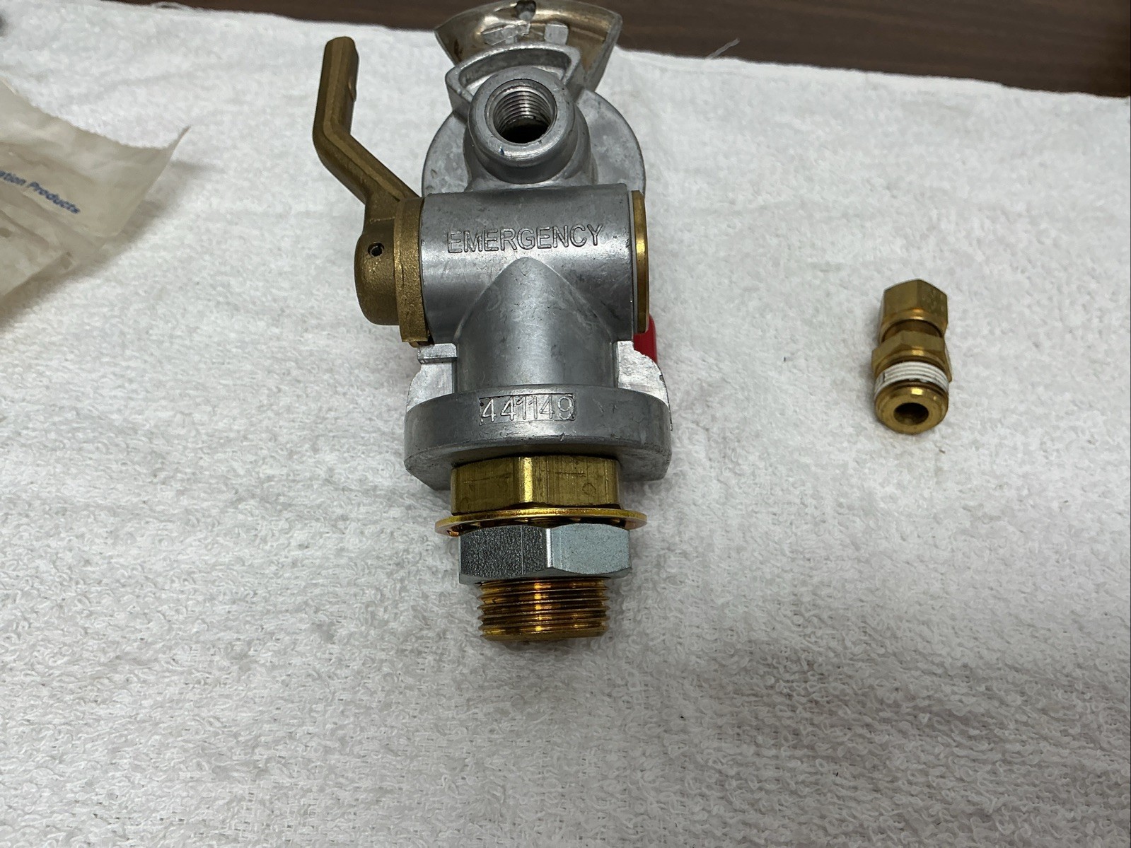 Tramec Sloan 441149 Bulkhead Lever Style Shut Off Gladhand, Aluminum, Emergency,