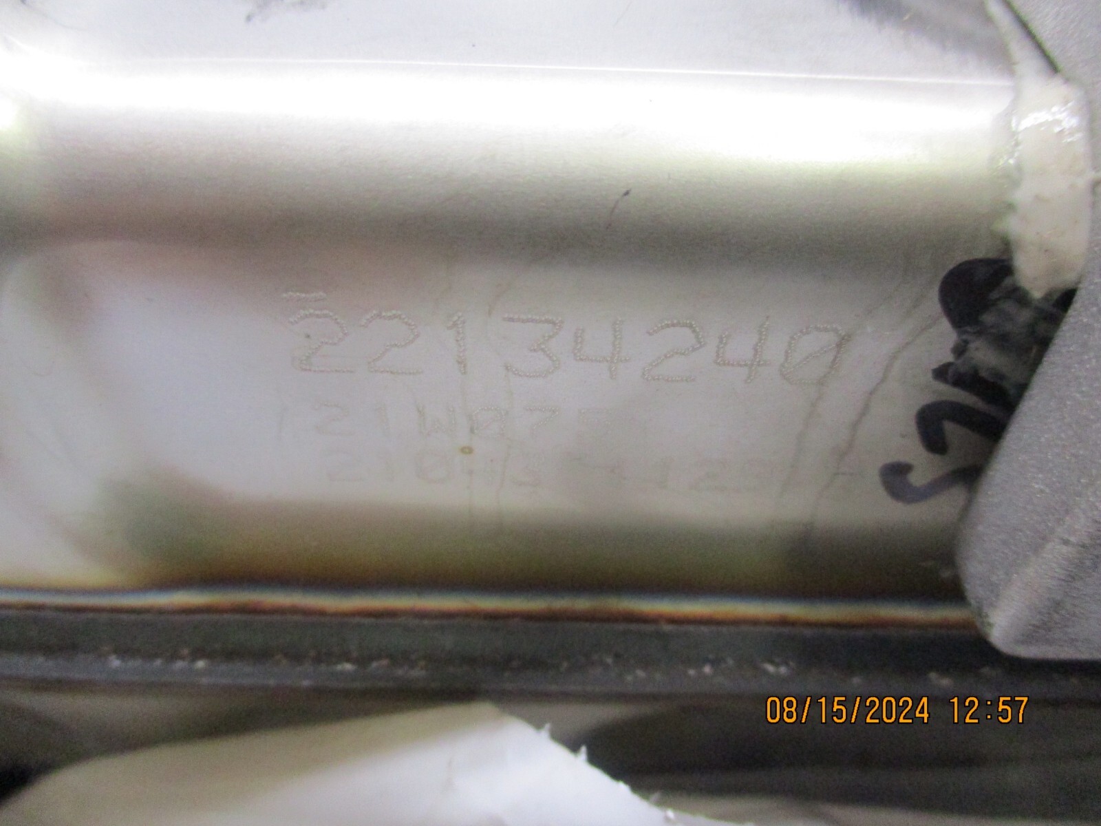 Genuine OEM Volvo D11 Mack MP7 cooler 85136427 kit with all for replacement