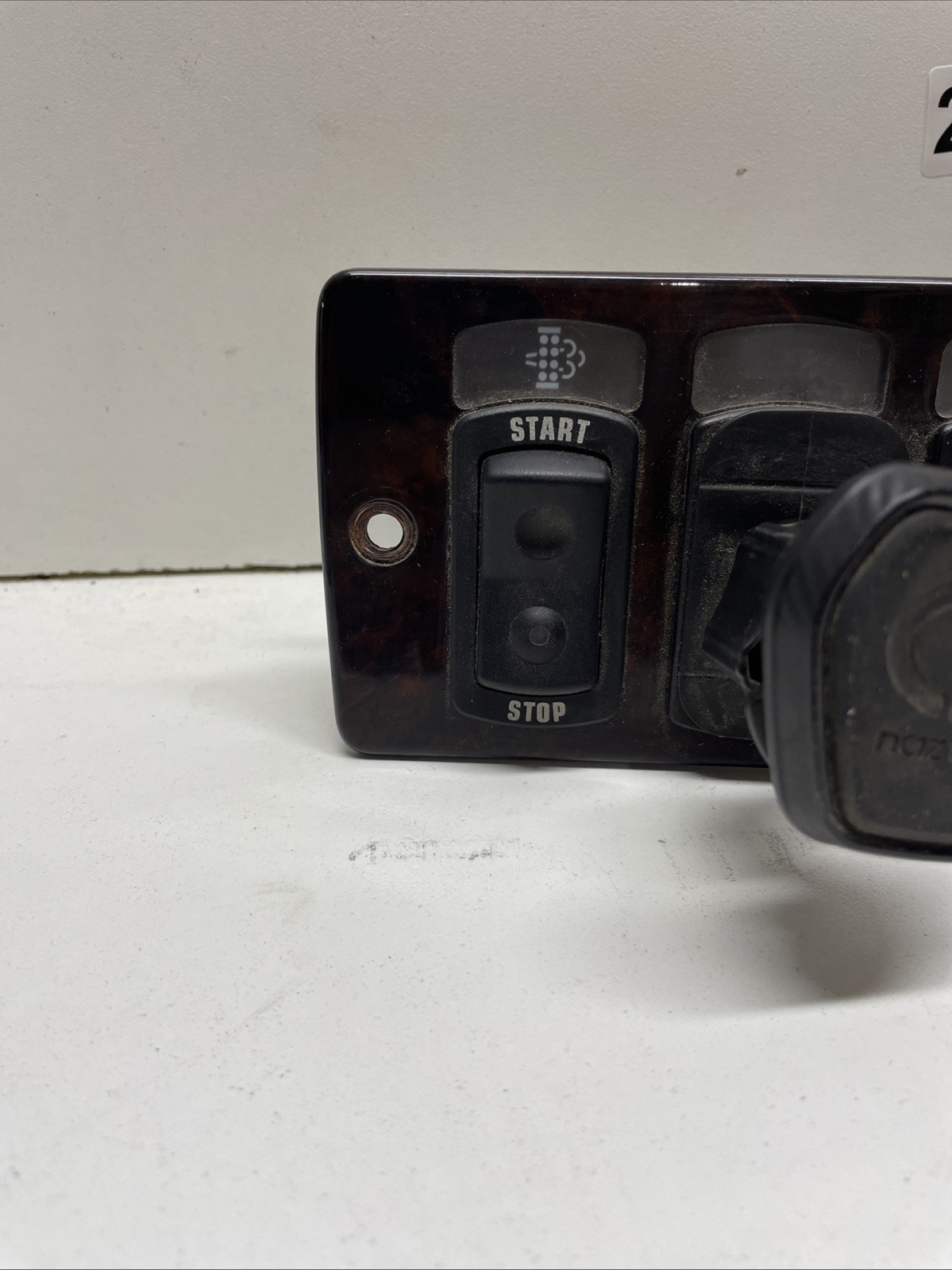 2012 Kenworth T700 Switch Panel – P/N: S64-1267-130 S95-1000, Item # 2541