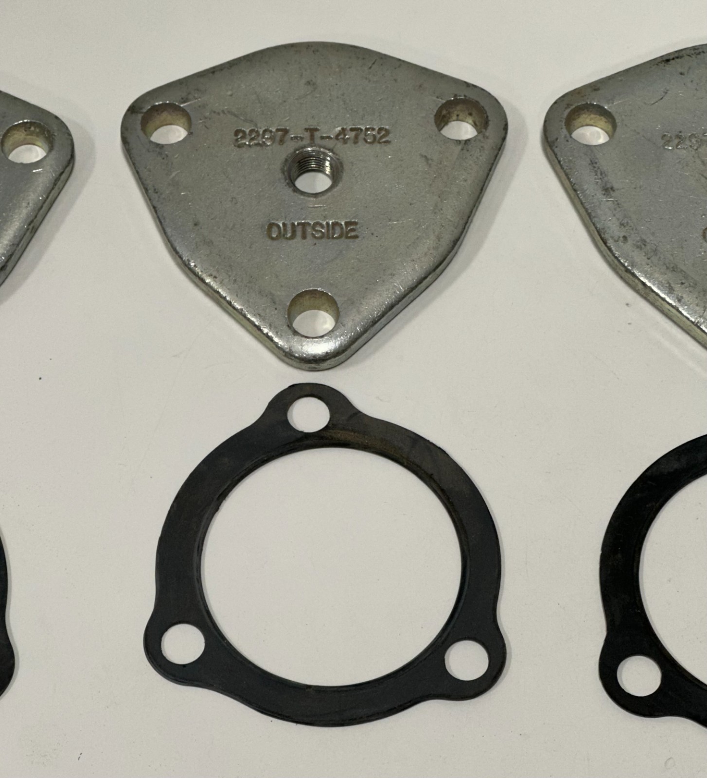 Lot Of 4, 2297-T-4752 Meritor Steering King Pin Set Cap w gaskets