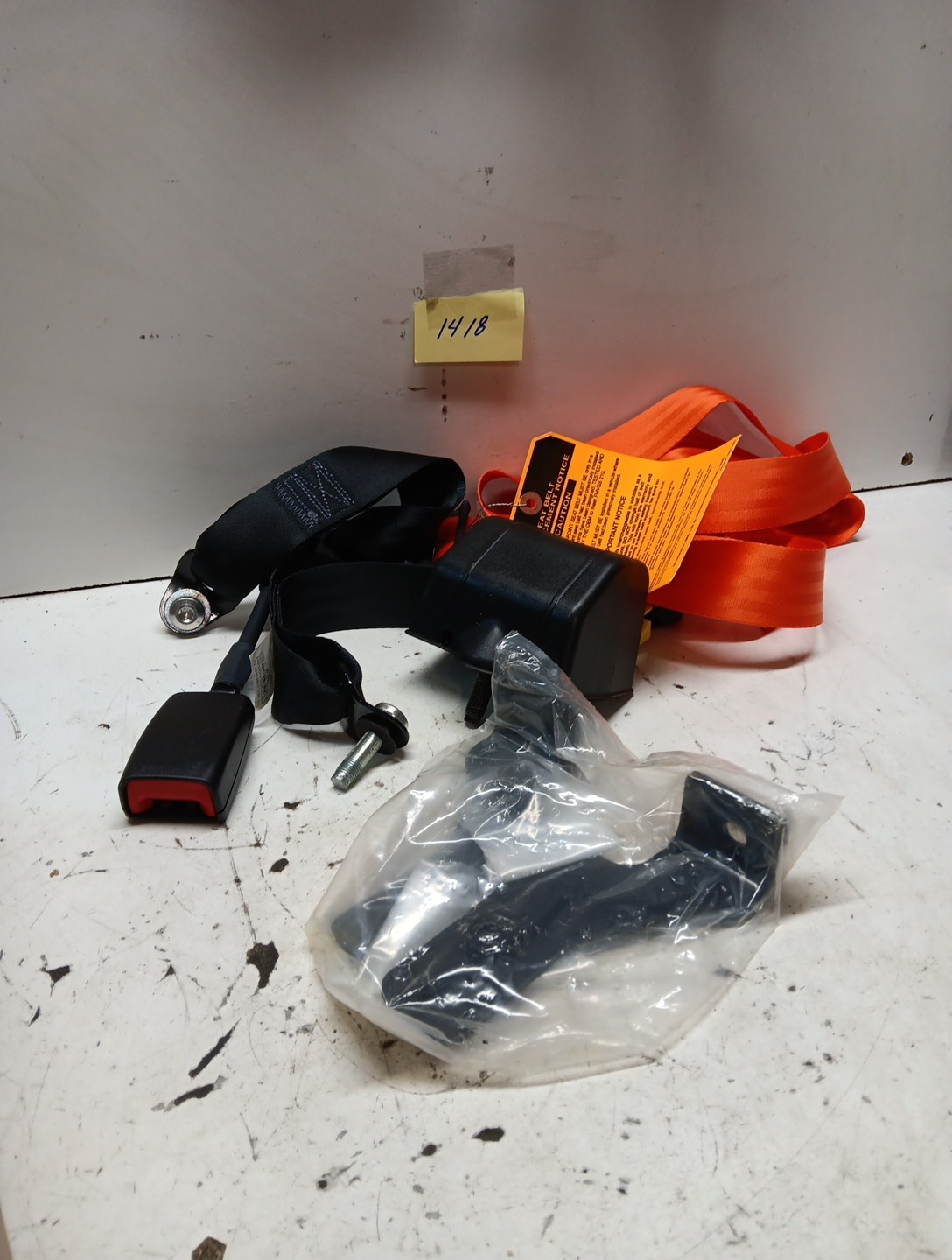 IMMI DAIMLER SEAT BELT KIT, A22-65158-001 NEW, Item # 1418