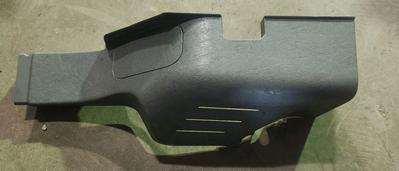 Freightliner Columbia B-Pillar Seat Belt Cover Panel RH 18-36498-001