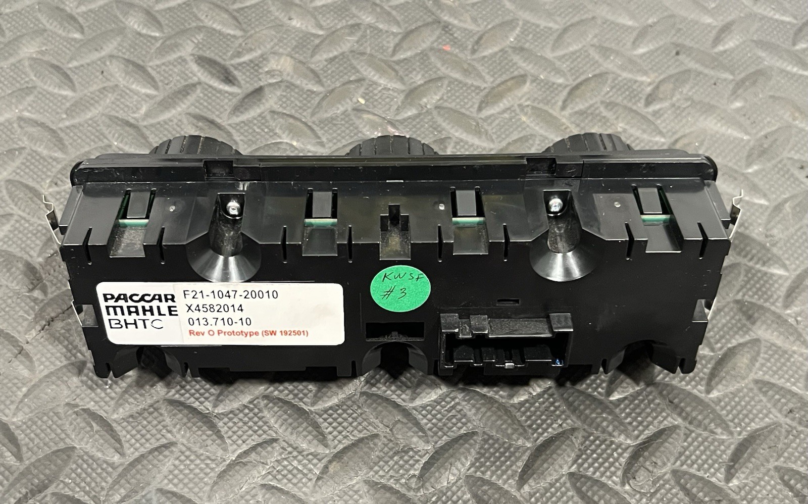 PACCAR MAHLE HVAC Temperature Control Unit F21-1047-20010 (Tag# 14886)