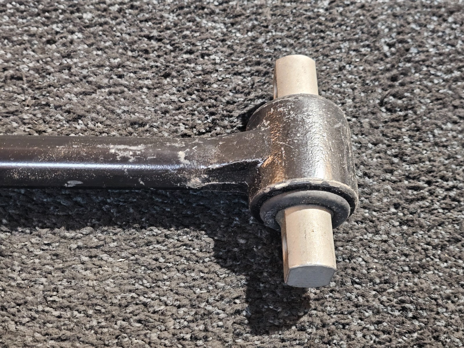 HENDRICKSON 067274-510 Suspension Axle Torque Rod – 20 1/16 Inch, Black