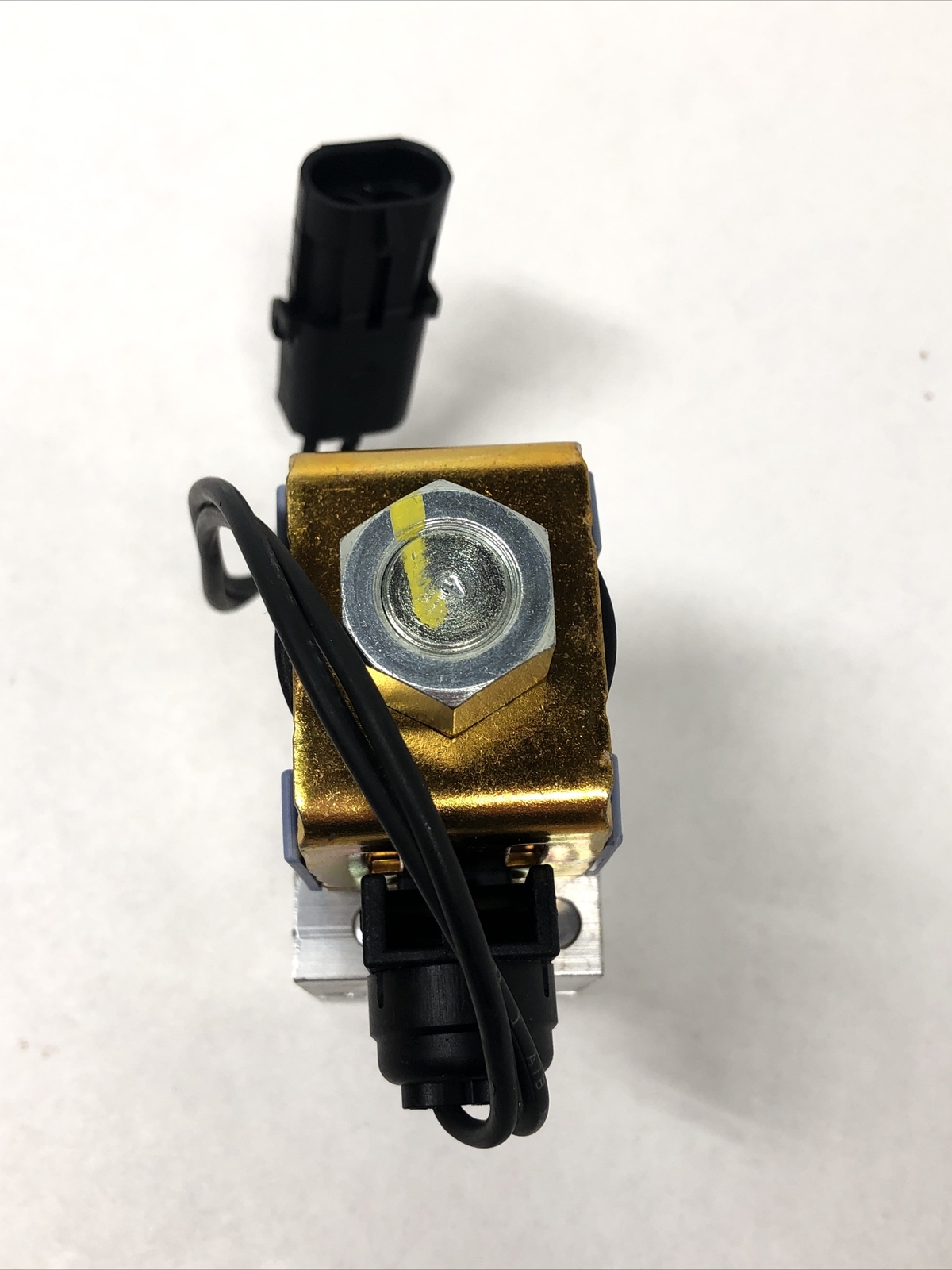 Sauer Danfoss 11010598 Solenoid, Relief Manifold 12 Volt