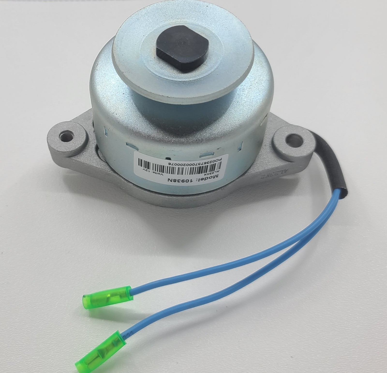 Wai 10938N Alternator 12 Volt, 14 Amp, 1 Groove Pulley