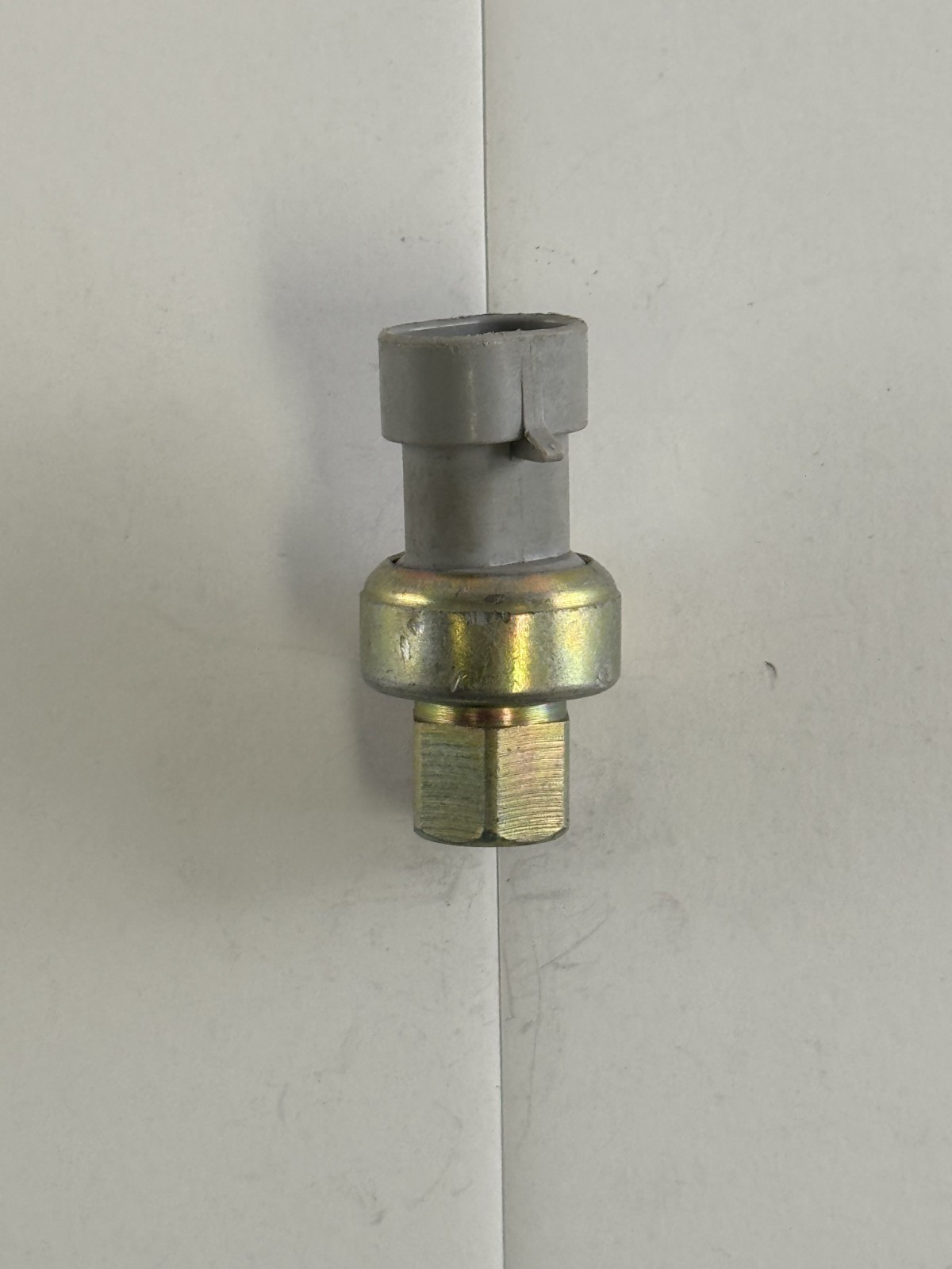Peterbilt 79PSL3-2 Switch New