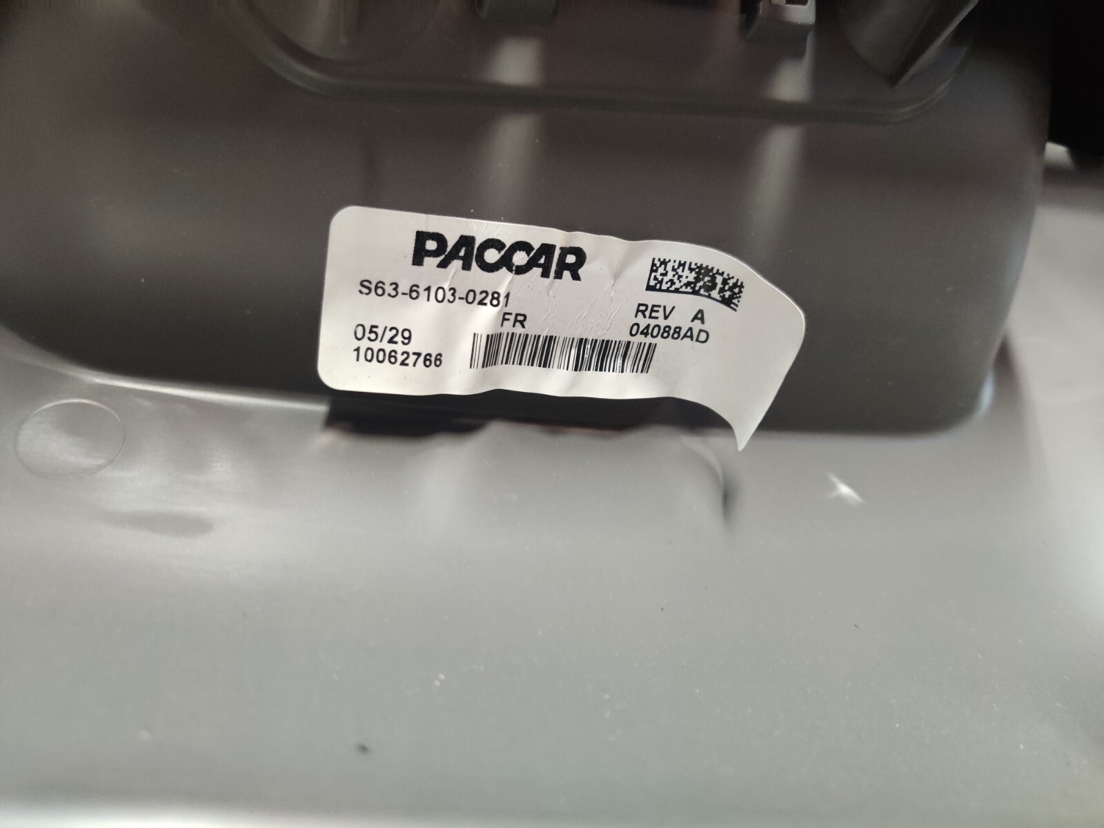 Peterbilt S63-6107-0281 Pad Door Rh POWER WINDOW PANEL (NEW TAKE OFF READ AD)