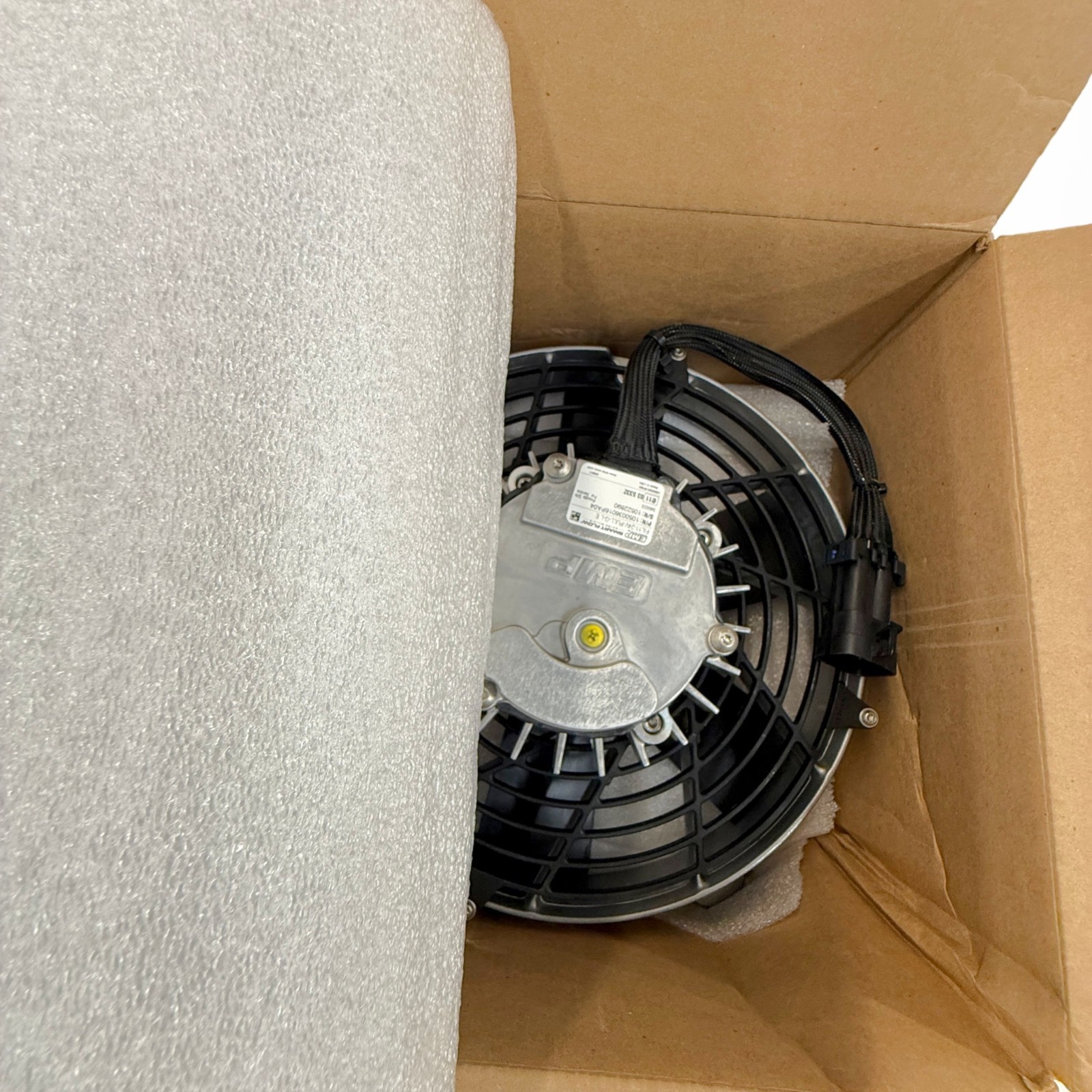 EMP 1050036016PA04 11″ 24V Puller Fan Smart Flow FIL11-24V-PULL-G-L E New