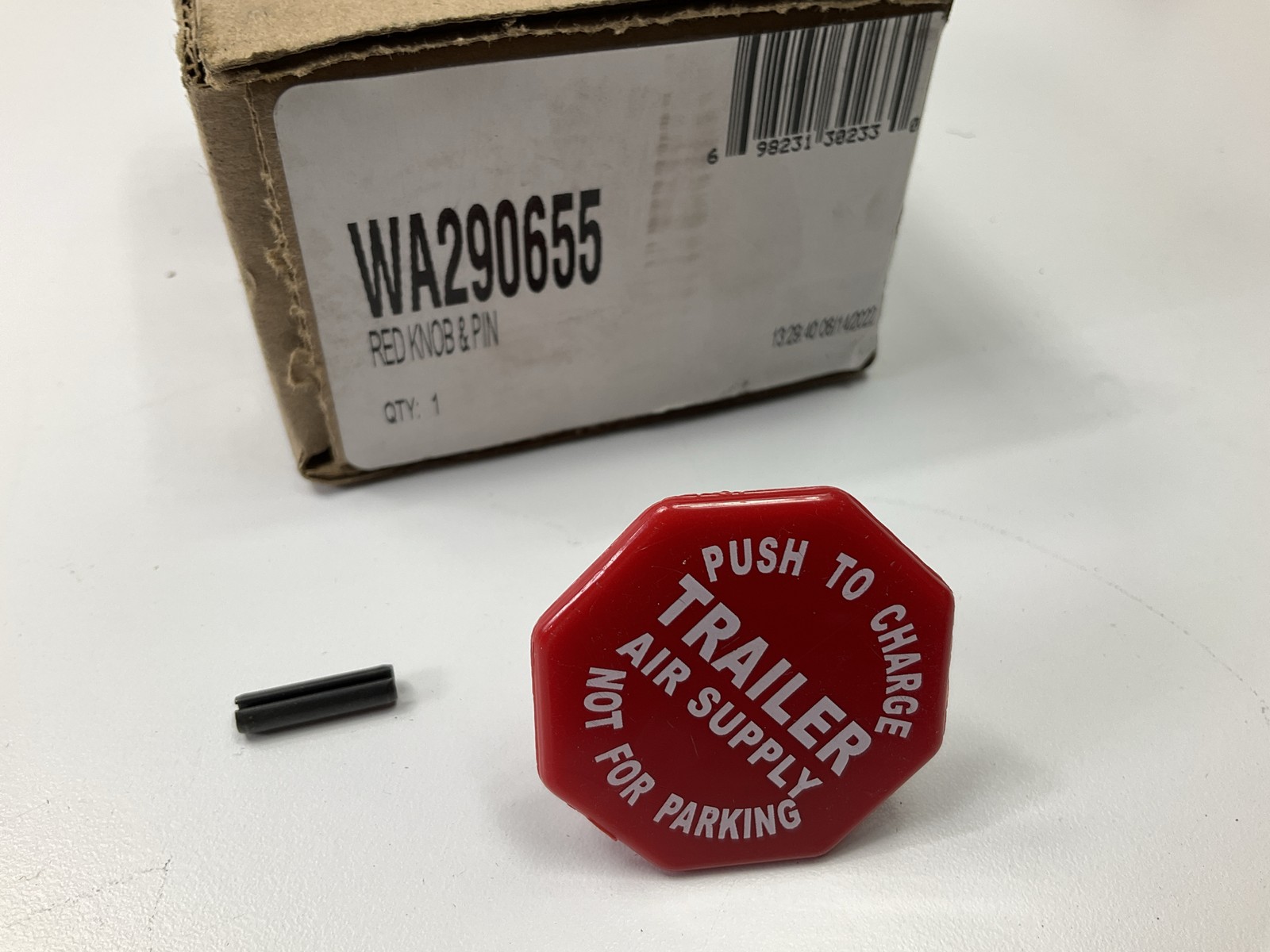 World American WA290655 Trailer Supply Knob For Pin Type Push-Pull Valves